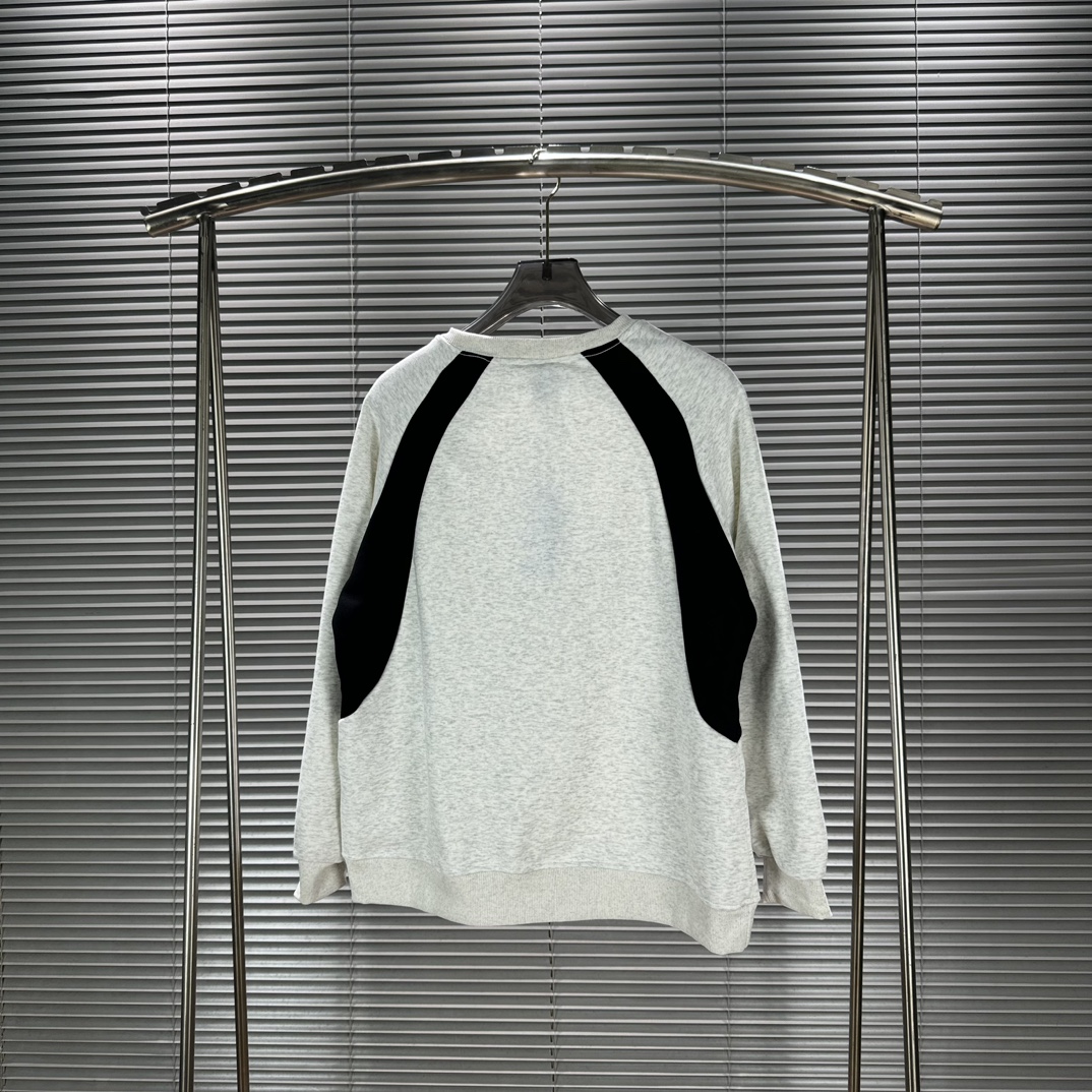 Fashionable Embroidered Velvet Coats for Oversize Couples – CDA#B121 - 图片 3