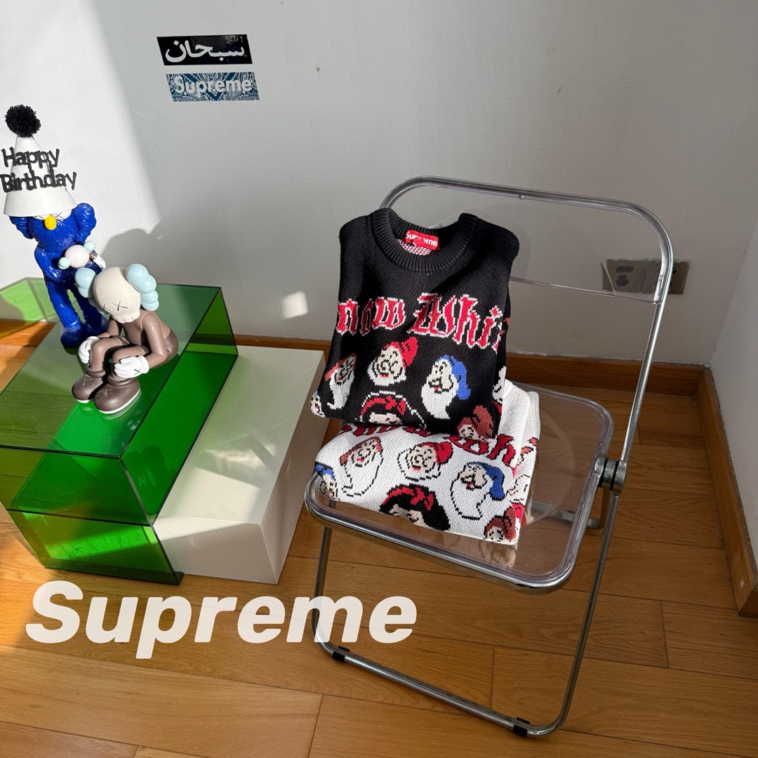 Supreme Snow White Sweater Dress: CDA#S75 Top Version Specifications