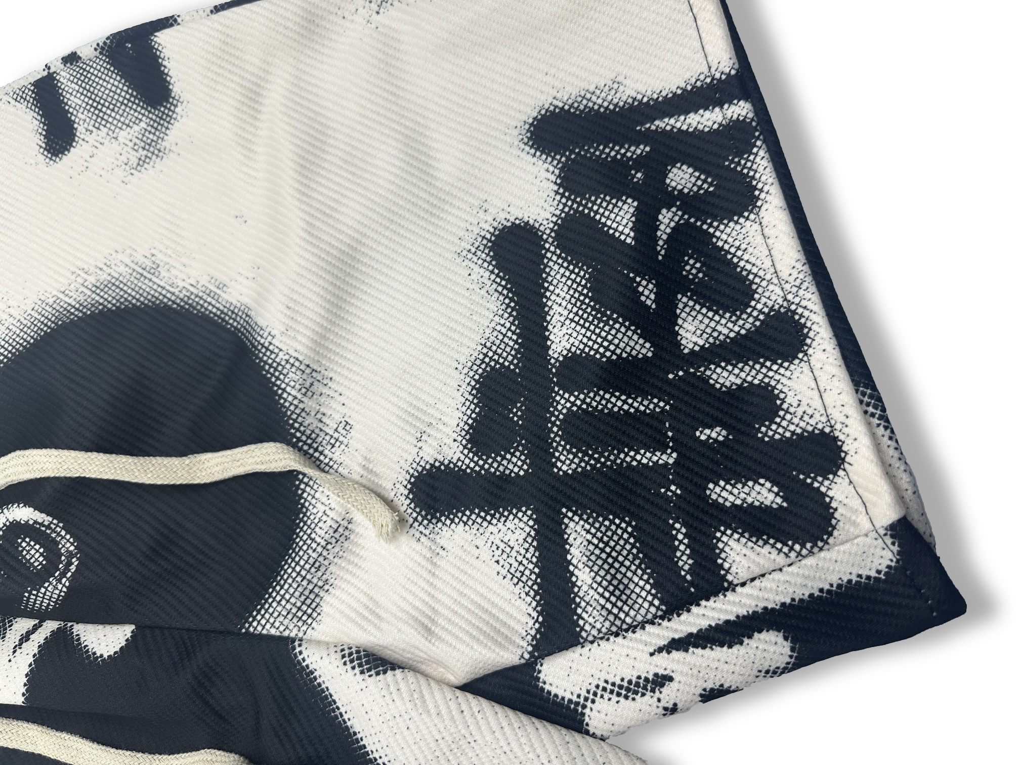 Stussy 2024ss American Shorts: Classic Design, High Quality, Black & White Colors - 图片 7