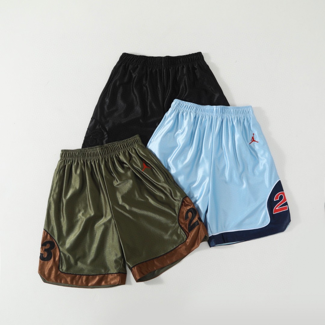 “Supreme x AJ Jordan Custom Silk Basketball Suit with High-Quality Embroidery”