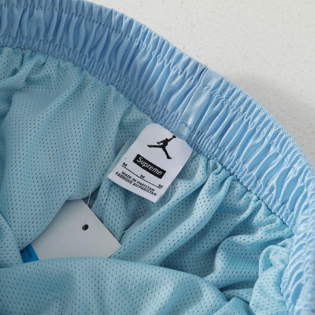“Supreme x AJ Jordan Custom Silk Basketball Suit with High-Quality Embroidery” - 图片 8