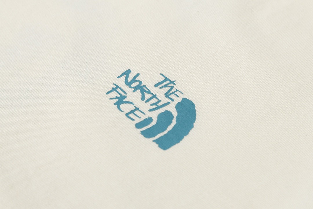 “204 CDA#4011 White Rice Cotton T-shirt by The North Face” - 图片 9