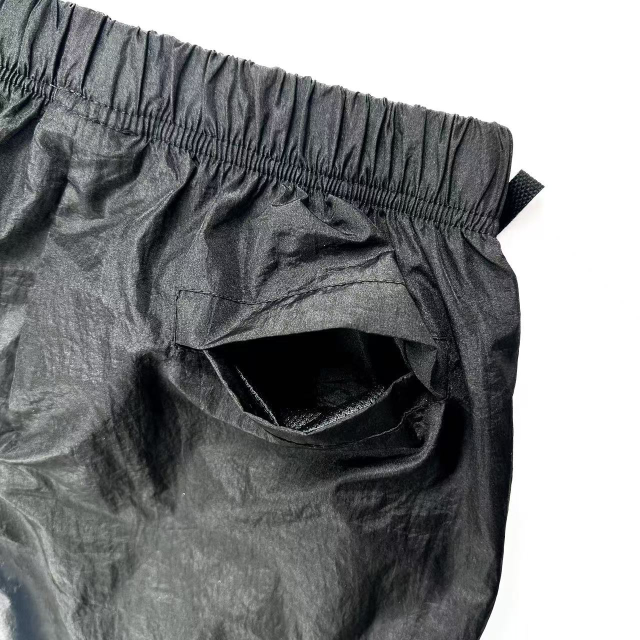 Stone Island Metal Nylon Jacket: Classic Badge, Bold Design, Water Repellent, Various Sizes. - 图片 6