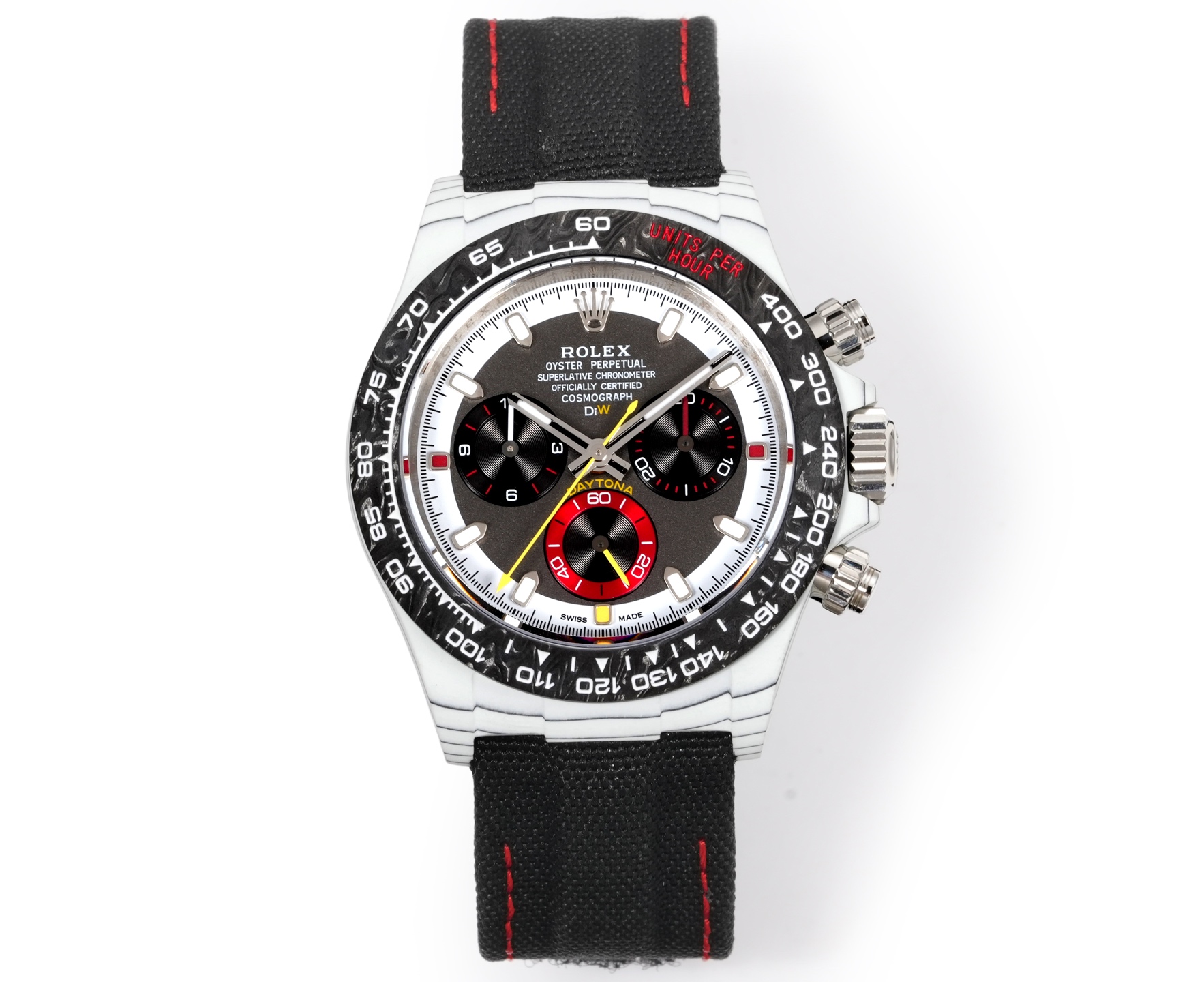 NO:641144,Carbon fiber bezel produced by TW Factory Rolex ROLEX HB1  The carbon fiber customized version of the Cosmochronograph Daytona series, the watch is not only light to wear, but also hard in appearance. Each watch has a unique carbon fiber pattern material. [Case] The size of the watch is 40X12.4, consistent with the original. The strength of the Tw factory casts the unique style of carbon fiber Rolex. It is exclusive to the market. The entire case, ring, and bottom cover are all made of  Made of high-composite carbon fiber and super luminous powder. The details are hand-chamfered and polished. The texture is extraordinary. [Strap Buckle] The strap is made of artificial fiber woven straps, which is breathable, comfortable, and soft in texture. [Movement] adopts the latest accurate and mature Shanghai (movement functional quality is better than Dandong), perfectly realizing powerful functions and the king of cost performance!  !  !  Luxurious and exquisite recommended men’s multifunctional mechanical watch. The best luxury recommendation for gift giving, please look for TW’s exclusive quality, rolex19860909TW 出品 碳纤维 钻圈  TW Factory 劳力士 ROLEX HB1 宇宙计时迪通拿系列之碳纤维定制版,腕表不仅佩戴轻便,外表坚硬.且每一只腕表都拥有独一无二的碳纤花纹材质.【表壳】腕表尺寸40X12.4吻合原装.Tw工厂实力铸造碳纤维劳力士的独特风采.市场独家做到,整个壳套,圈口包括底盖均采用高复合碳纤维和超强夜光粉所打造.细节之处更是经过手工倒角抛光所制.质感非凡.【表带扣】表带采用人工纤维编织带所制,透气舒适,质地柔软.【机芯】采用最新精准而成熟上海（机芯功能品质比丹东更胜一筹）,完美实现强大功能,性价比之王！！！奢华精致推荐男士多功能机械腕表 送礼最佳奢华推荐请认准TW独家品质,,rolex,Watch