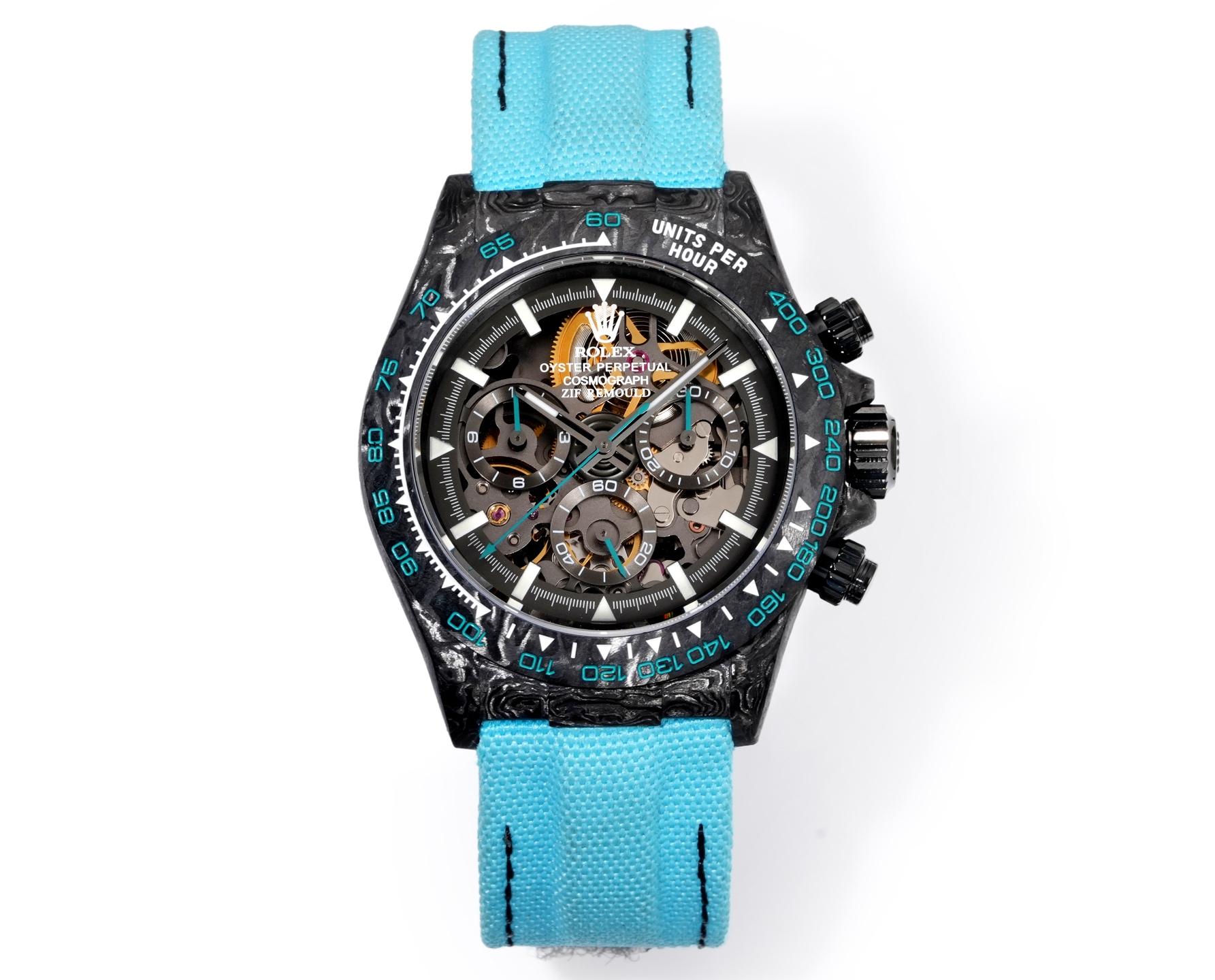 TW Factory ROLEX宇宙计时迪通拿系列之碳纤维定制版,腕表不仅佩戴轻便,外表坚硬.且每一只腕表都拥有独一无二的碳纤花纹材质. 【表壳】腕表尺寸40X12.4吻合原装.Tw工厂实力铸造碳纤维劳力士的独特风采.市场独家做到,整个壳套,圈口包括底盖均采用高复合碳纤维和超强夜光粉所打造.细节之处更是经过手工倒角抛光所制.质感非凡.【表带扣】表带采用人工纤维编织带所制,透气舒适,质地柔软.【机芯】采用最新精准而丹东成熟4802机芯,完美实现强大功能,性价比之王