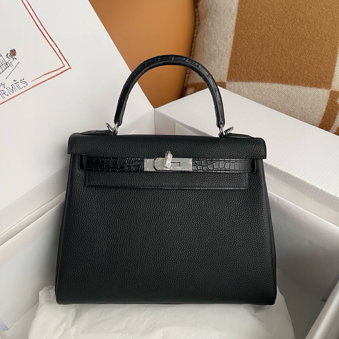 Falso di lusso
 Hermes Kelly Vendita
 Borsette Borse Crossbody & Borse a Tracolla Nero Hardware argento