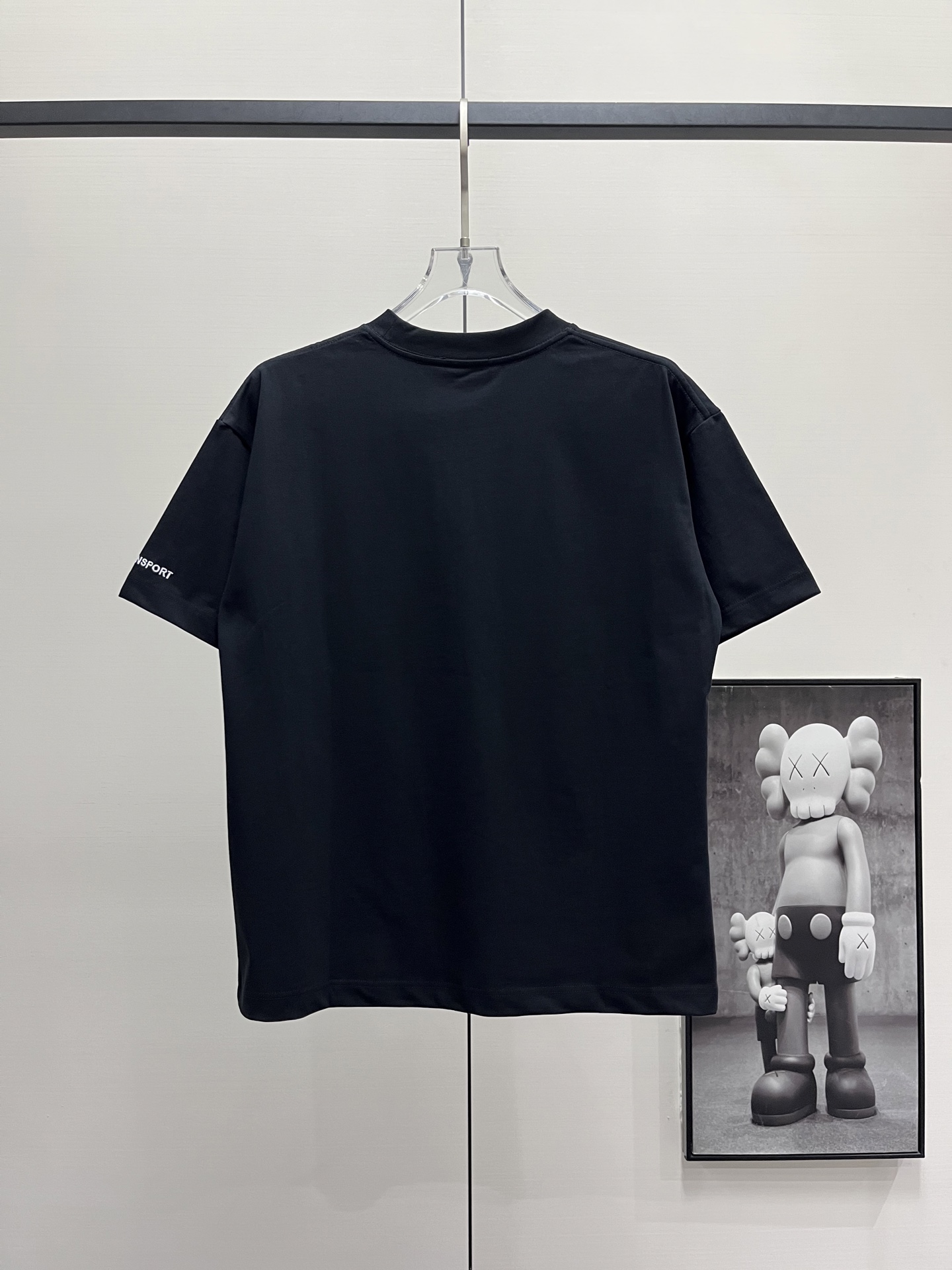 kolon Sport/可隆 25ss 简约刺绣小标短袖T恤 黑色 白色-Chinese UA Cheap High Quatity Brand Clothes Bags handbags Sneakers wholesale wholesaler seller from China Factory suppliers Fashion Clothing Shoes best Quality Beautiful Price kolon Sport/可隆 25ss 简约刺绣小标短袖T恤 黑色 白色