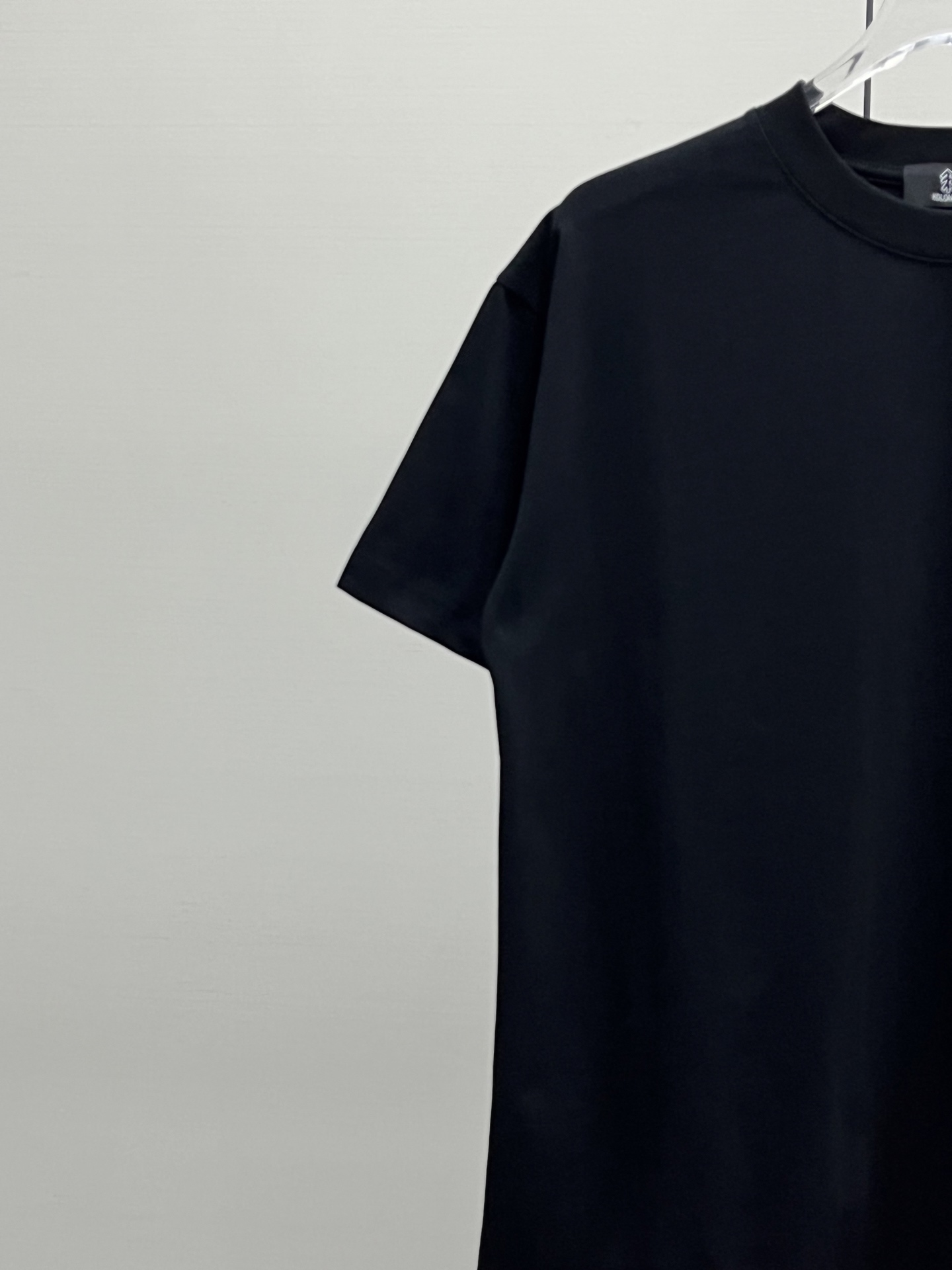 kolon Sport/可隆 25ss 简约刺绣小标短袖T恤 黑色 白色-Chinese UA Cheap High Quatity Brand Clothes Bags handbags Sneakers wholesale wholesaler seller from China Factory suppliers Fashion Clothing Shoes best Quality Beautiful Price kolon Sport/可隆 25ss 简约刺绣小标短袖T恤 黑色 白色