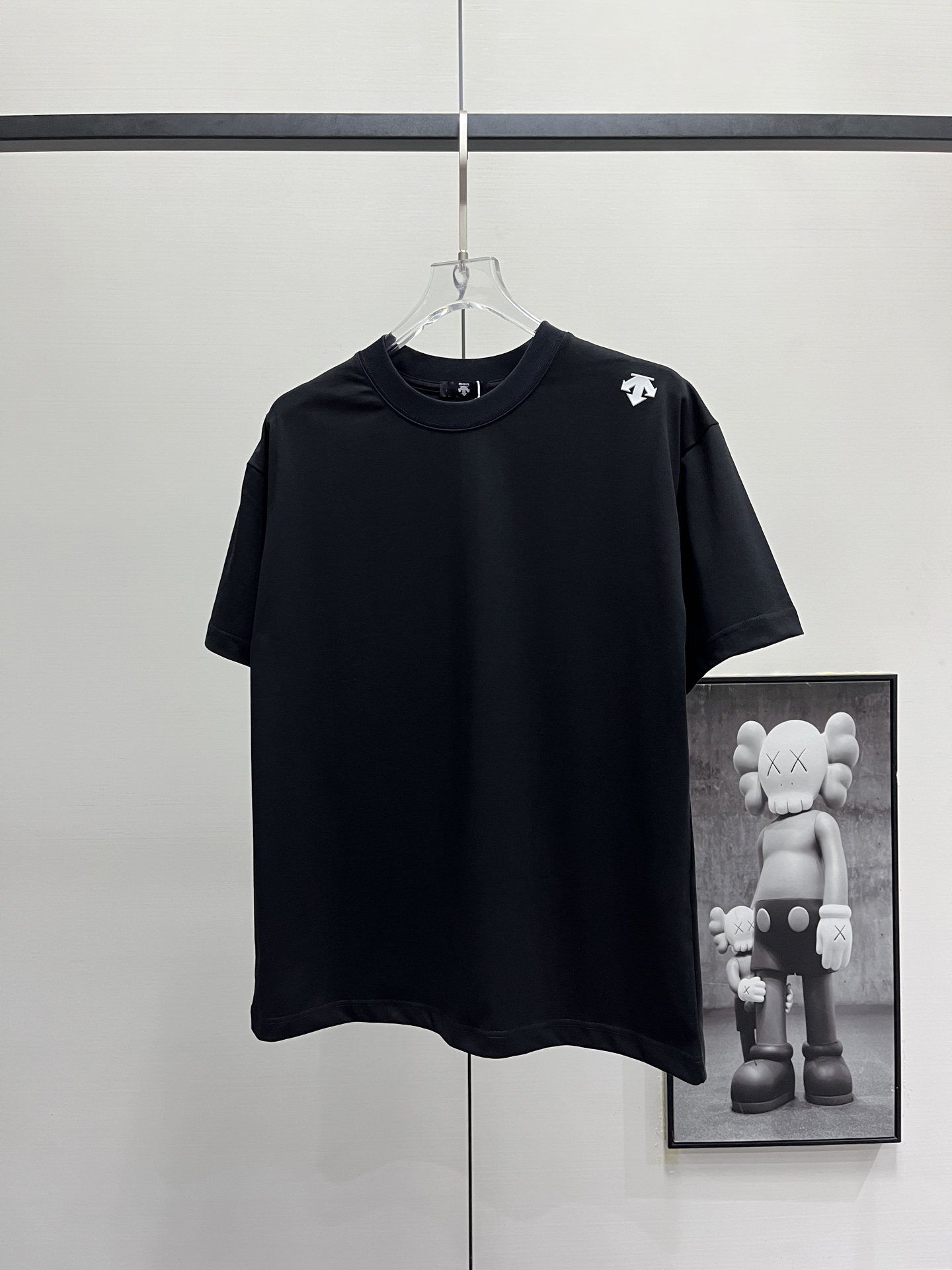 DESCENTE/迪桑特 肩标及后背大LOGO印花短袖T恤