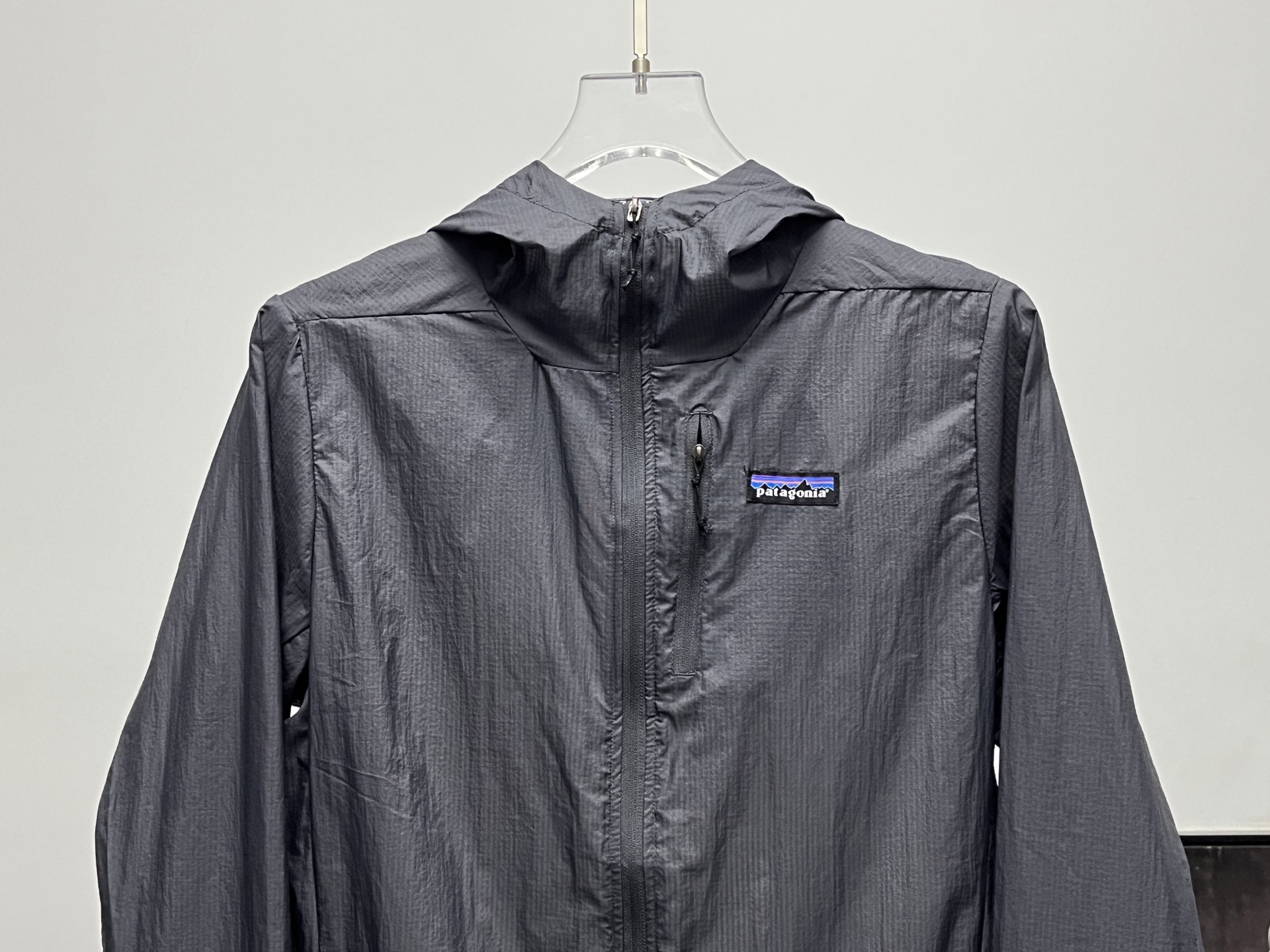 终端供应

Patagonia丨巴塔哥尼亚轻薄皮肤衣

Size：S-XXL