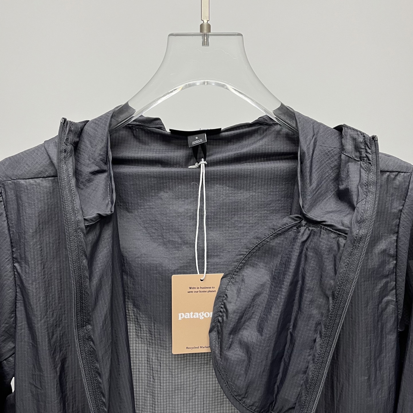 终端供应

Patagonia丨巴塔哥尼亚轻薄皮肤衣

Size：S-XXL