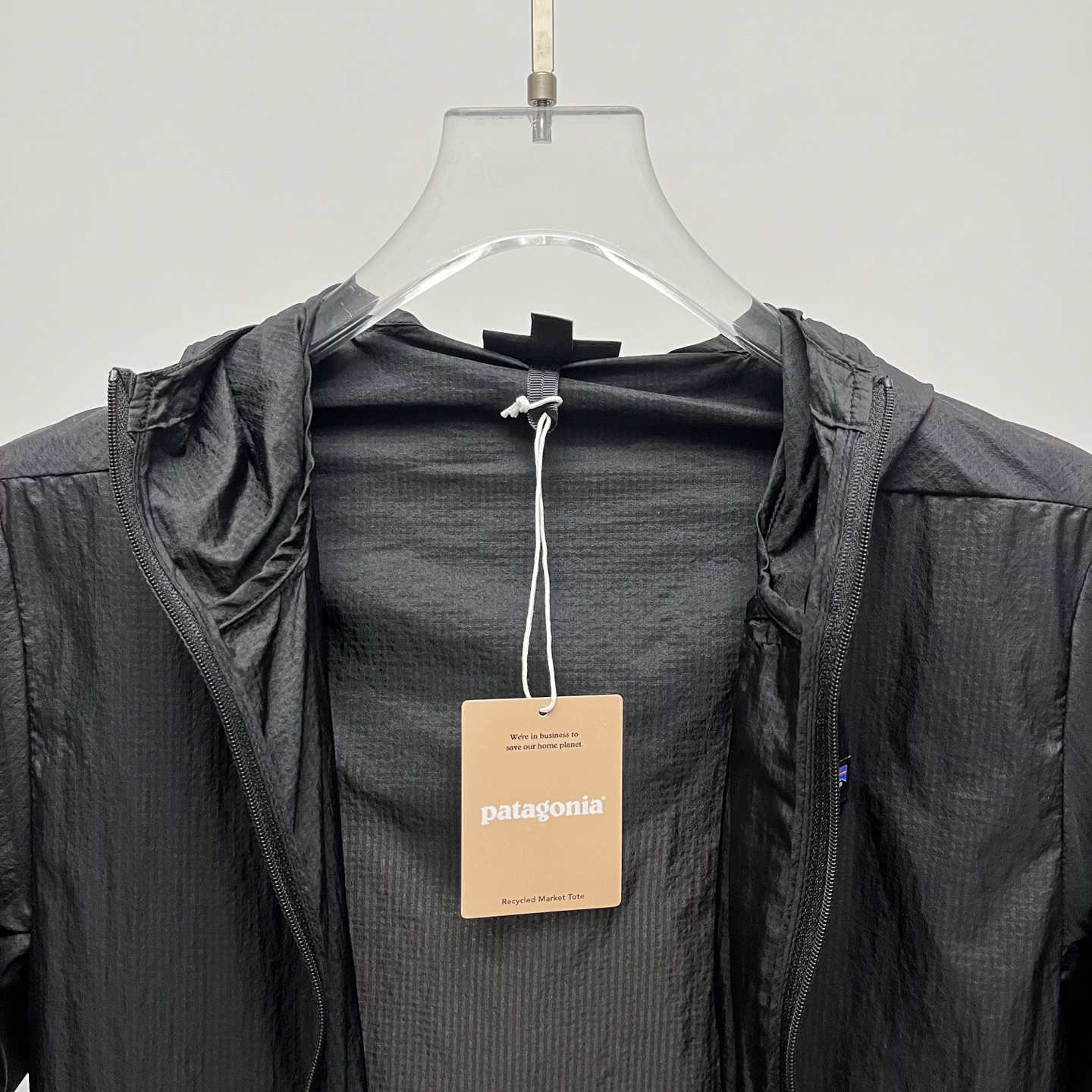 终端供应

Patagonia丨巴塔哥尼亚轻薄皮肤衣

Size：S-XXL