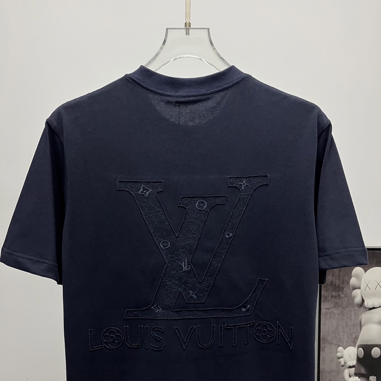 Louis Vuitton/路易威登 25ss 牙刷绣Logo短袖T恤 黑色 粉色-Chinese UA Cheap High Quatity Brand Clothes Bags handbags Sneakers wholesale wholesaler seller from China Factory suppliers Fashion Clothing Shoes best Quality Beautiful Price Louis Vuitton/路易威登 25ss 牙刷绣Logo短袖T恤 黑色 粉色