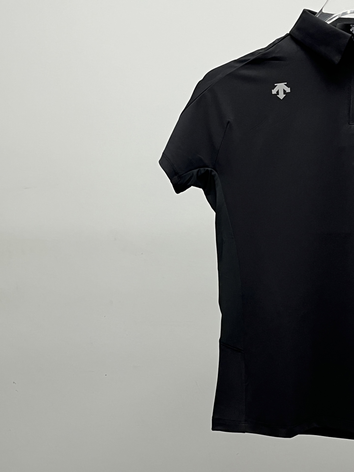 Descente丨迪桑特女款冰丝polo短袖 黑色 白色