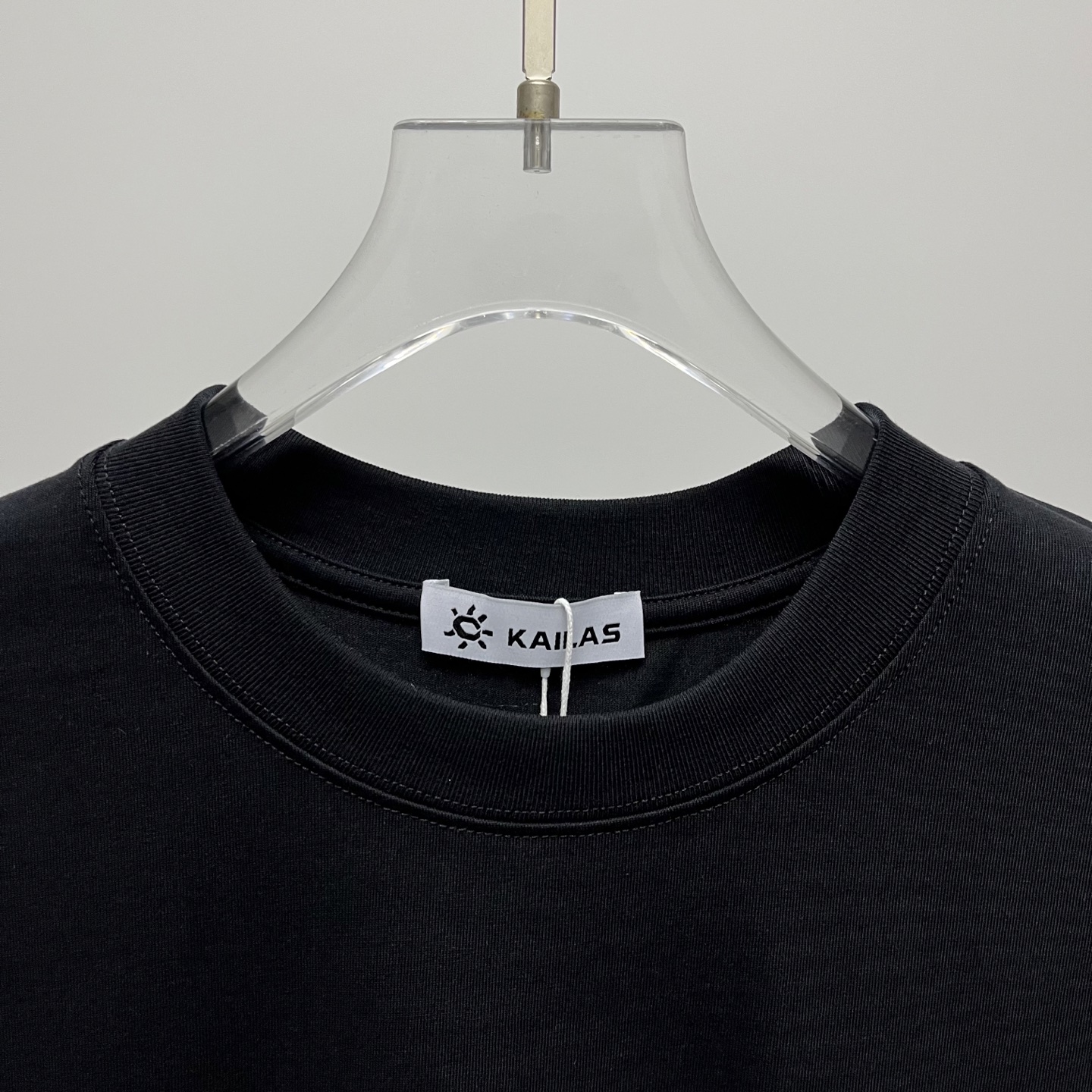 Kailas/凯乐石 25ss 小标刺绣Logo短袖T恤 黑色 白色