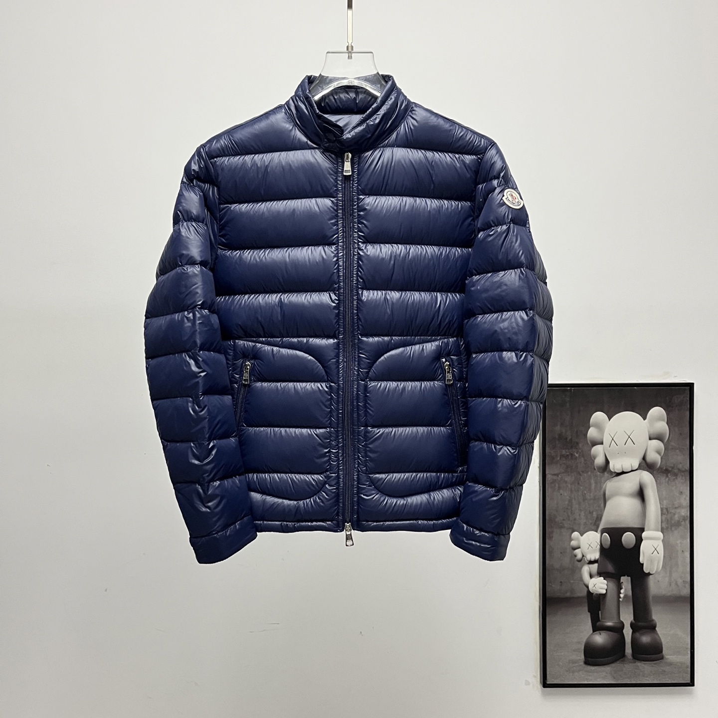 终端供应💰380

Moncler丨蒙口90鹅绒轻薄款立领羽绒服

Size：1-7