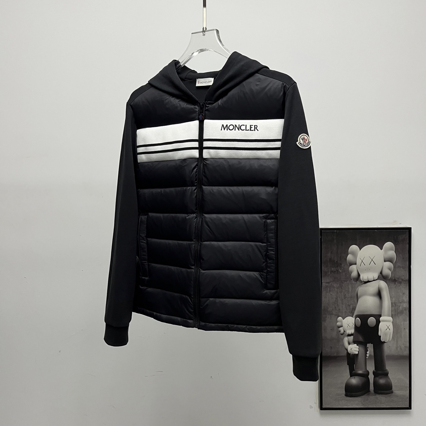 Пуховик Moncler