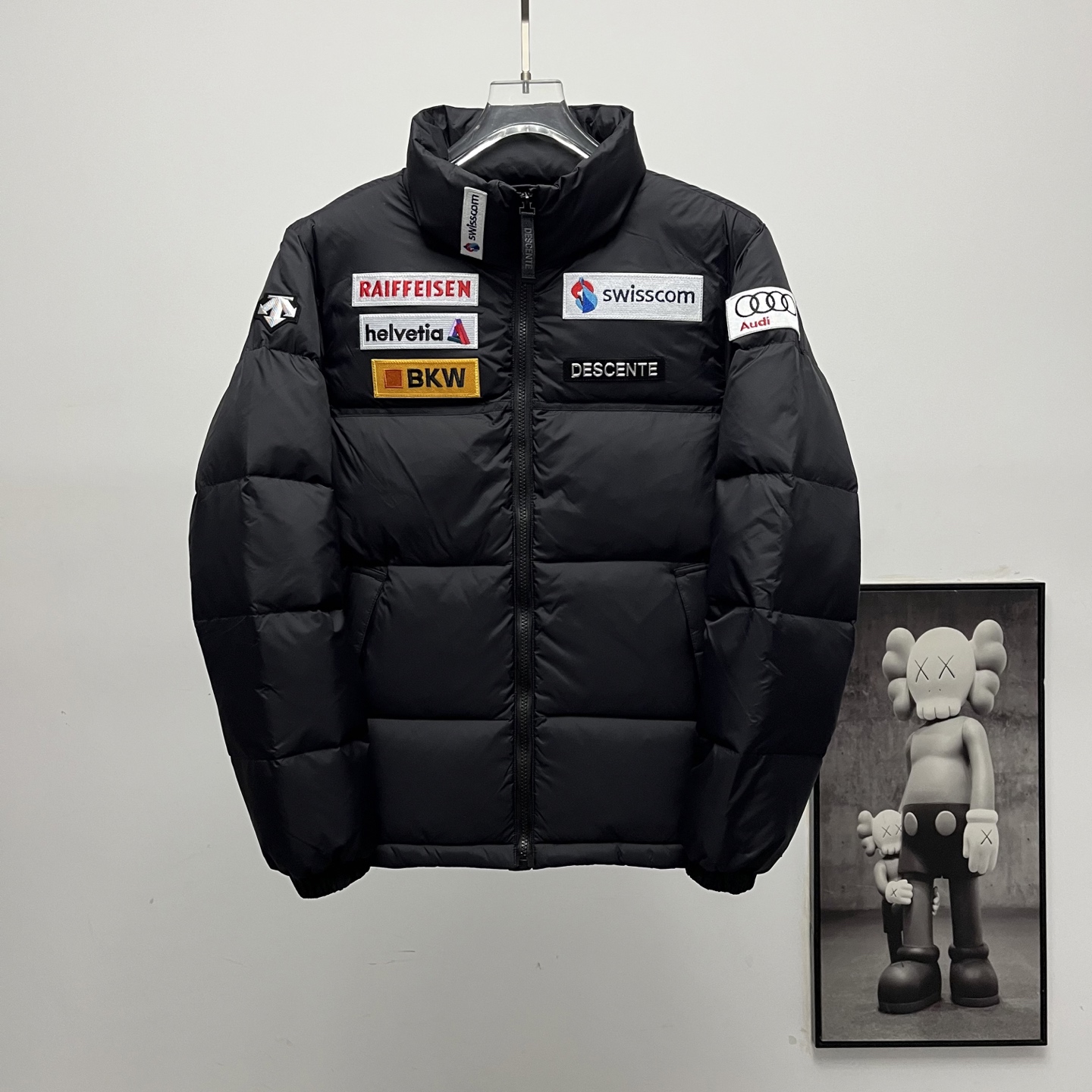 高端

Descente丨迪桑特奥迪联名多标1.0羽绒服

Size：XS-XXL