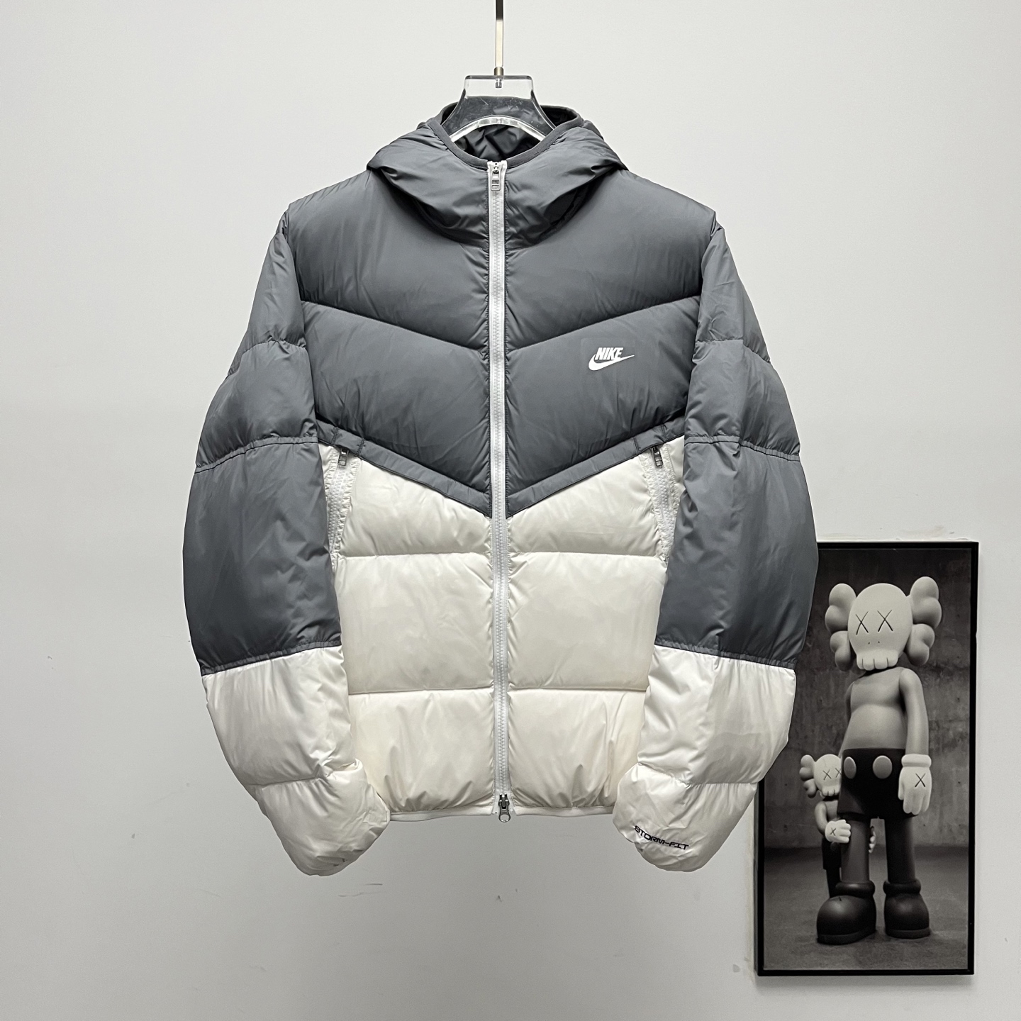 终端供应💰330

Nike丨耐克风行者小标连帽羽绒服

Size：S-XXL