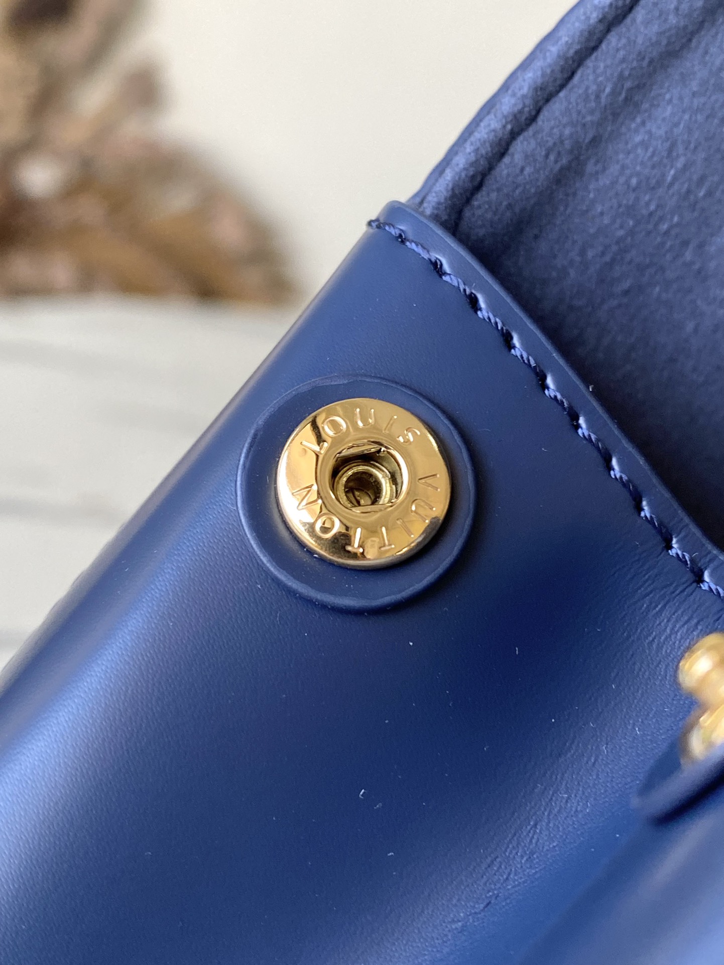 LV Style Beige Leather Shoulder Bag Bags Shoulder Bag detail image 7 from source 759892