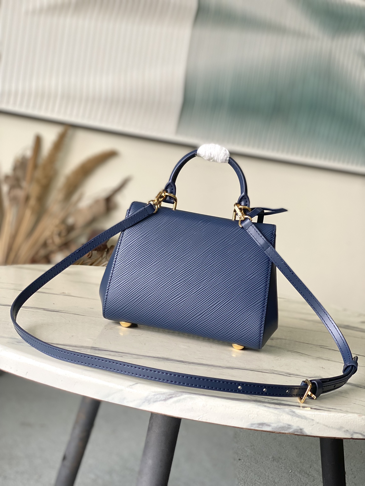 LV Style Beige Leather Shoulder Bag Bags Shoulder Bag detail image 3 from source 759892