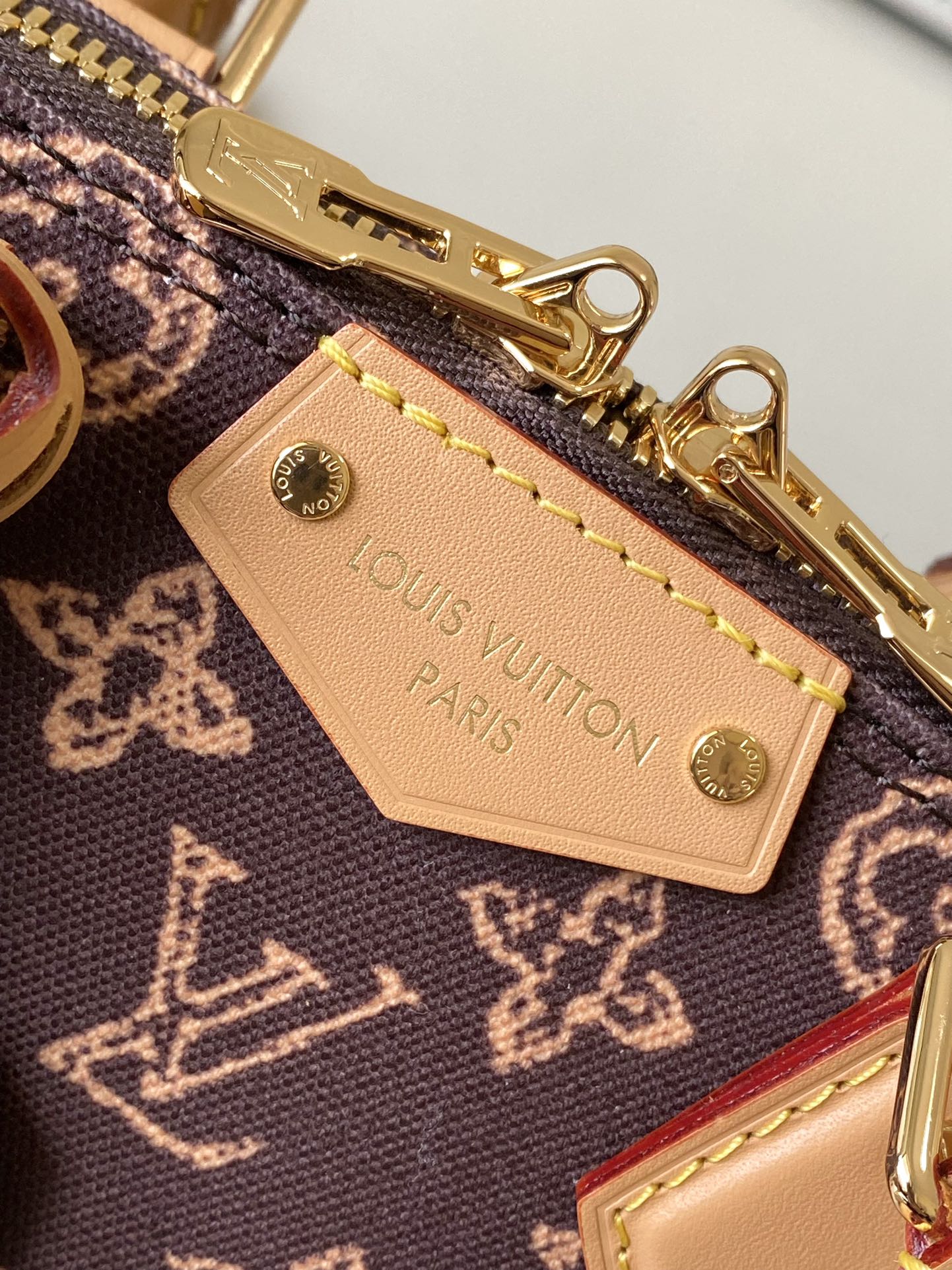 LV Style Beige Top Handle Bag style reference detail image 7 from source 760011