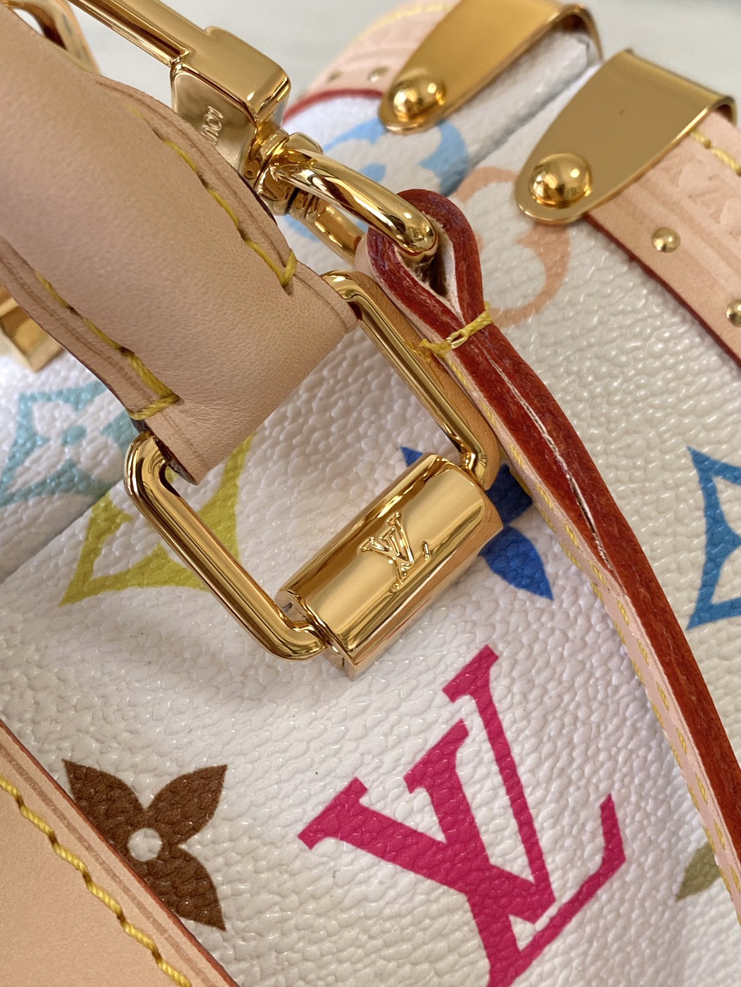 LV Style White Leather Top Handle Bag style reference detail image 7 from source 760028
