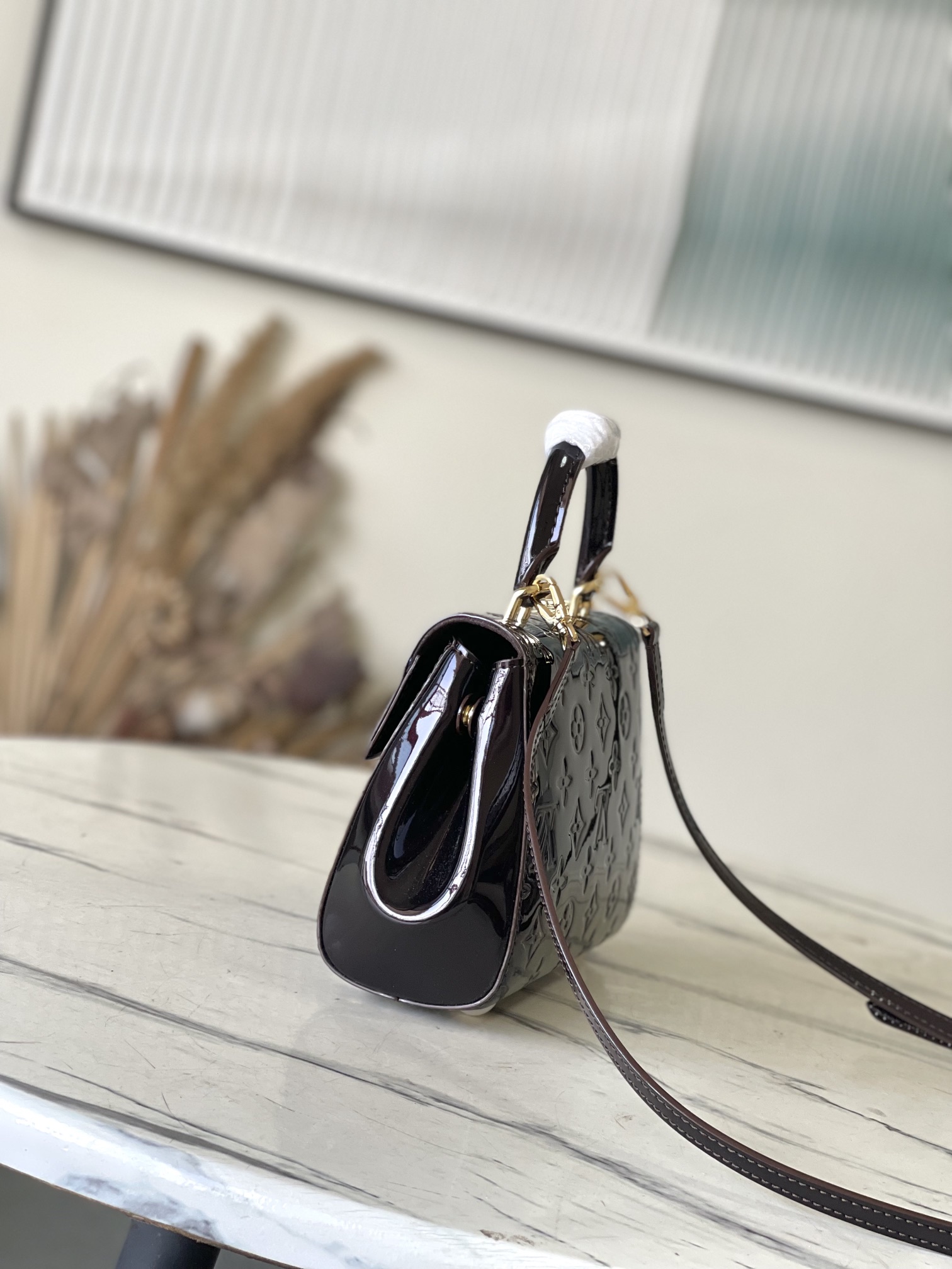 LV Style Beige Leather Top Handle Bag style reference detail image 2 from source 765201