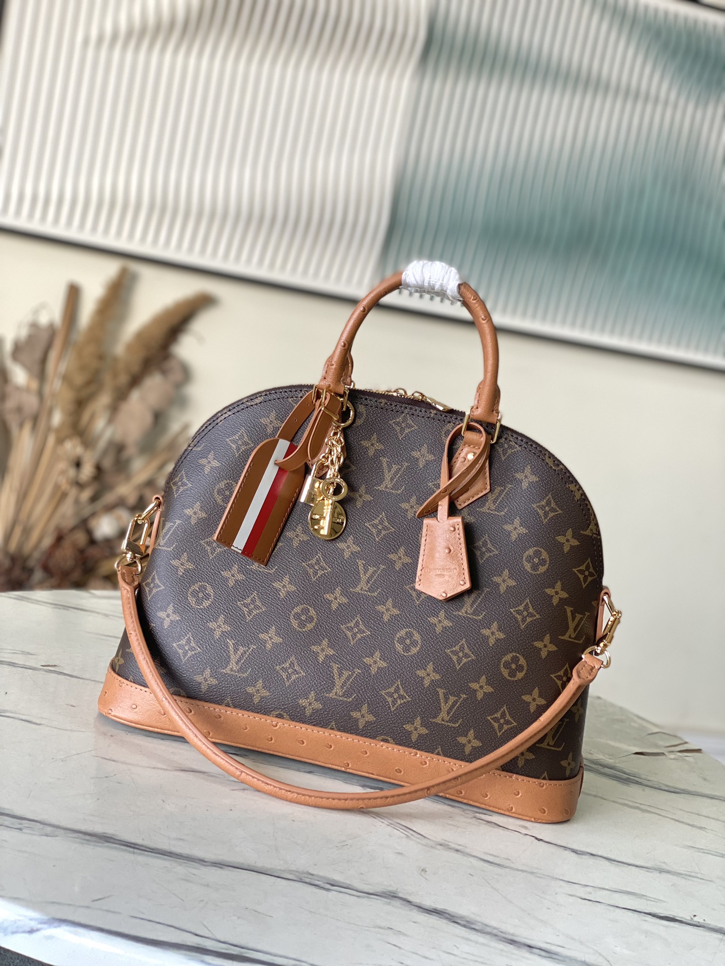 LV Style Leather Top Handle Bag style reference detail image 1 from source 770250