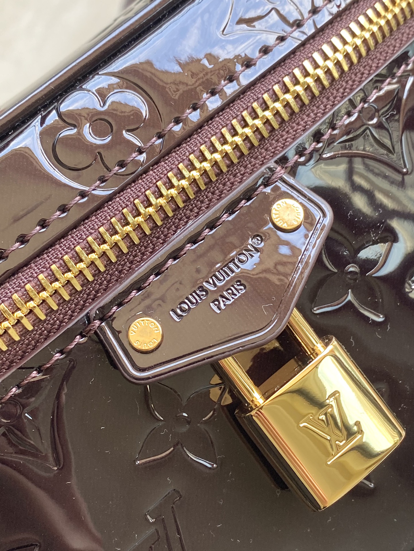 LV Style Brown Canvas Glasses Bags Glasses detail image 7 from source 765202