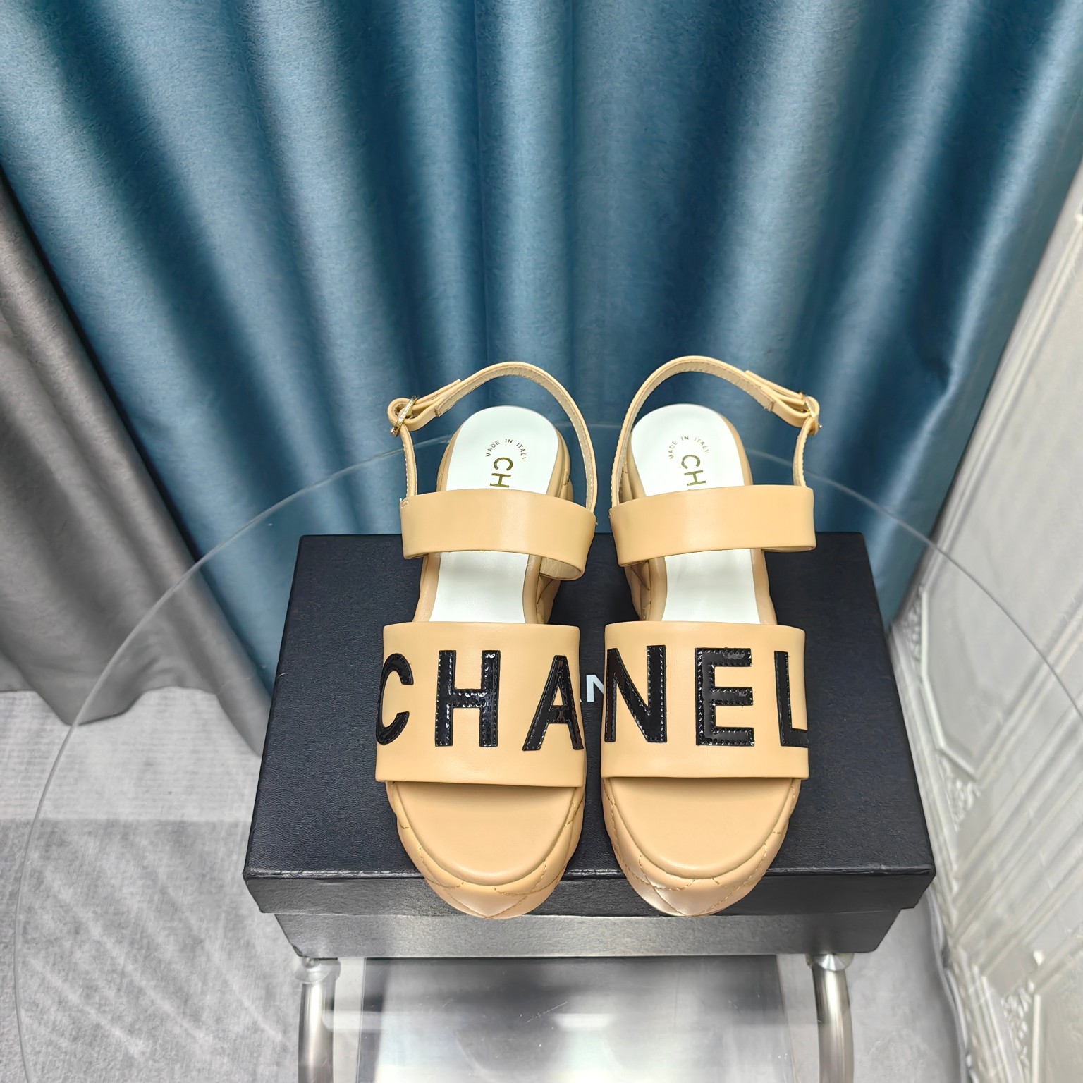 Chanel Zapatos Sandalias Piel de oveja Caucho Seda Colección verano