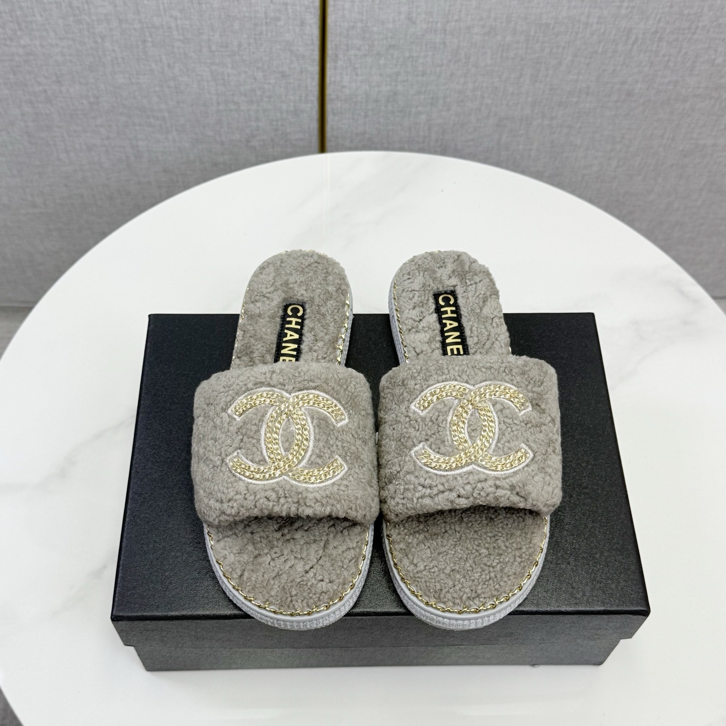 El sitio web oficial de Chanel * 2025sss y Xiaohongshu sincronizan la última combinación de colores. ¡El popular modelo…