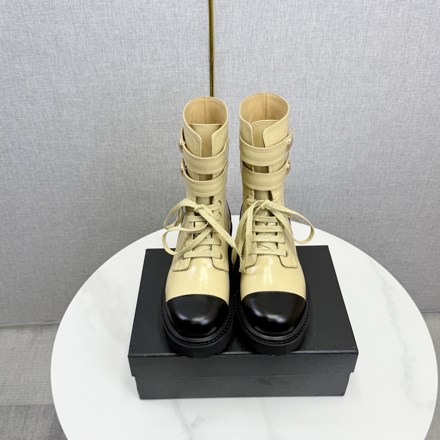 Chanel* Chanel 2025 botas cortas pequeñas y perfumadas, ¡una prenda imprescindible para este otoño e invierno…
