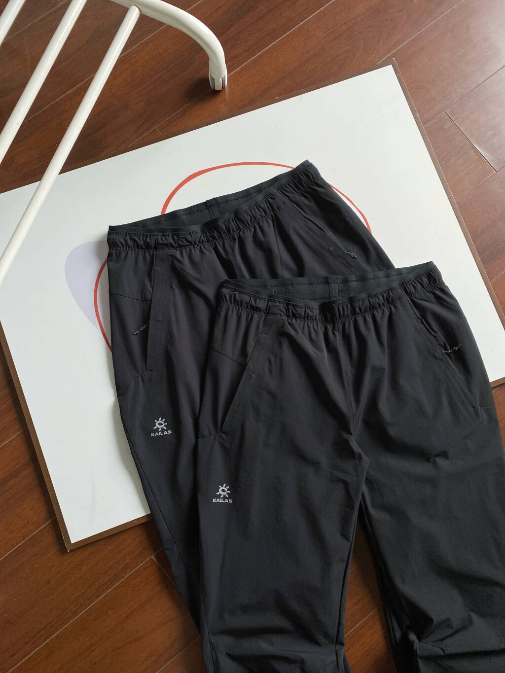 Alternative view of Pants 08663