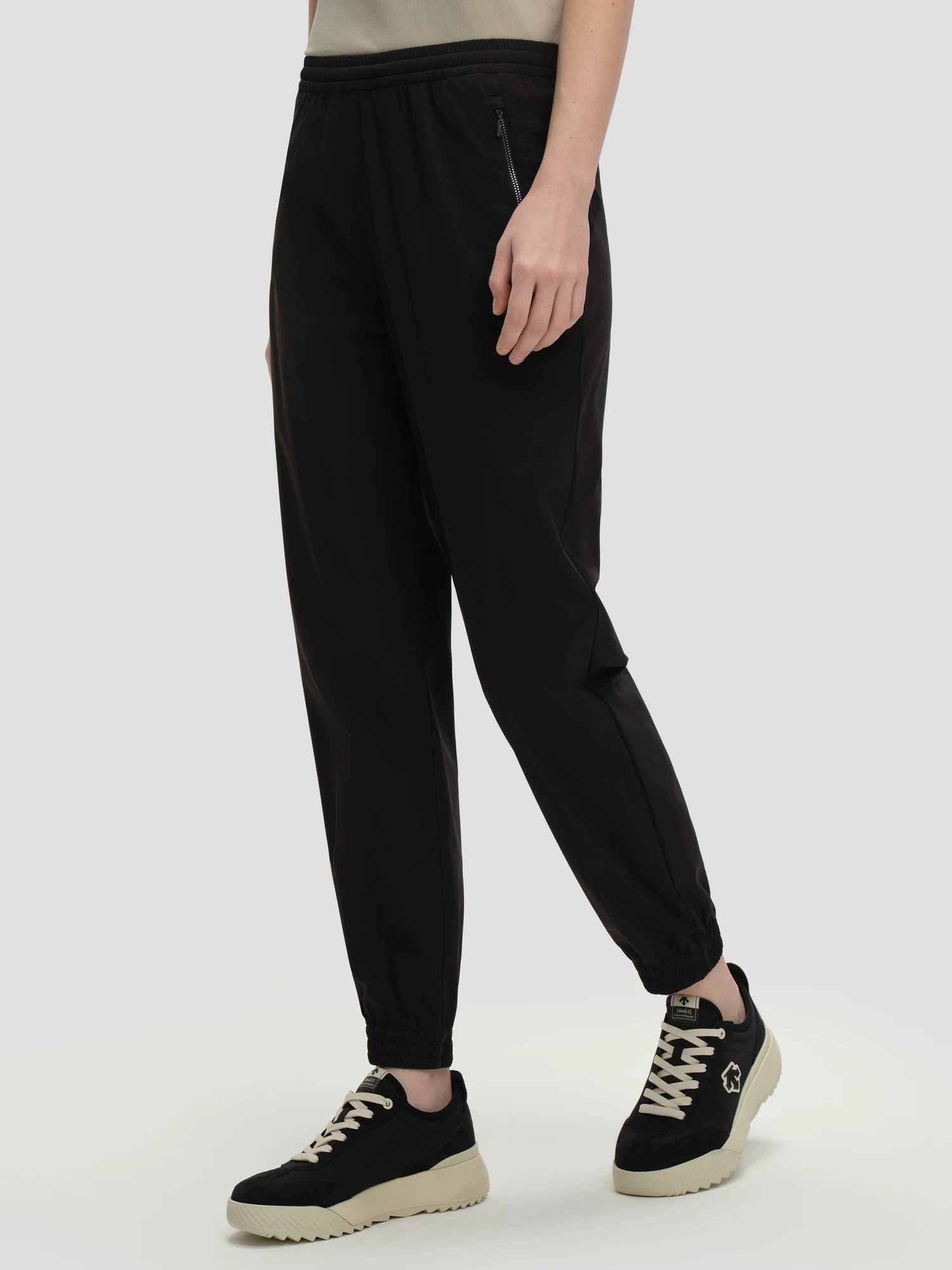 Alternative view of Sneakers 02968