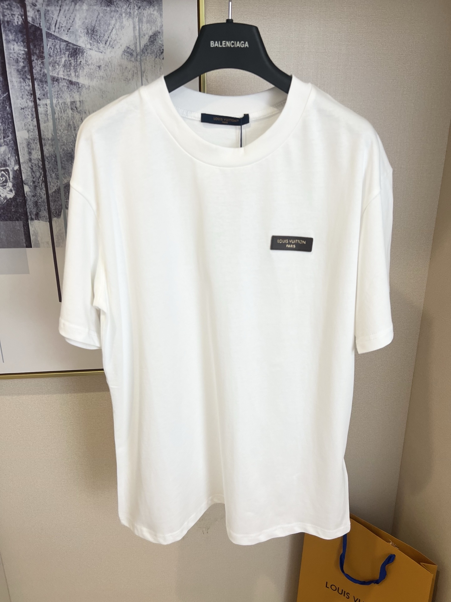 P125 Talla: S/M/L/XL Unisex 1V Louis 2026FW Esta camiseta de manga corta de algodón de alta calidad entra en la pasarel…