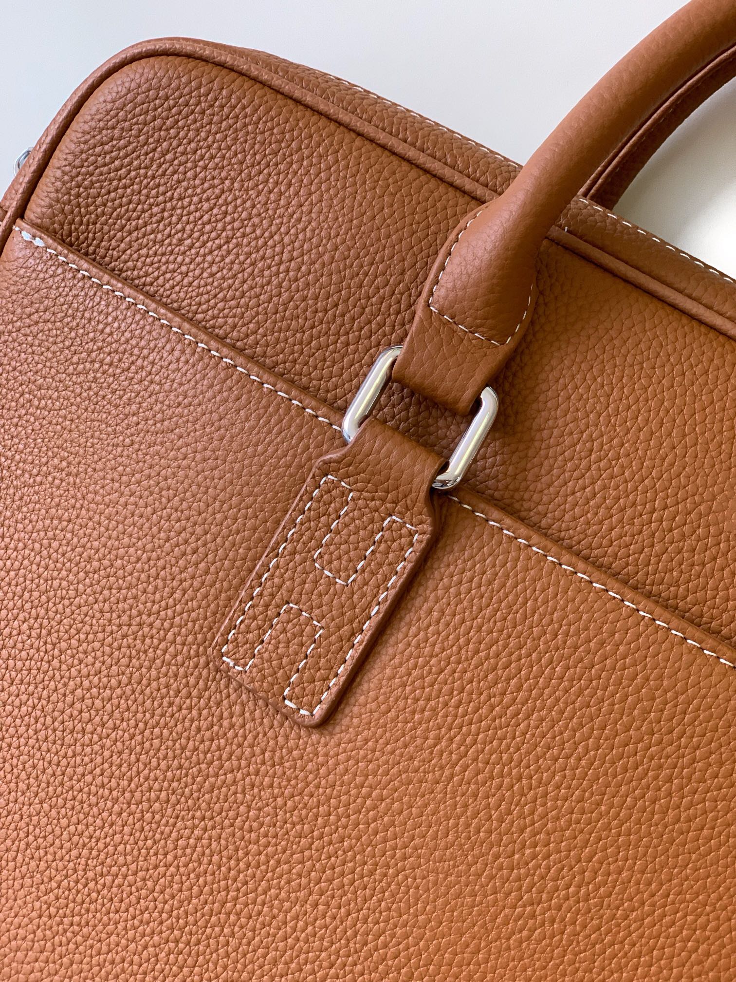 Montblanc 公文包型号：7046-1土黄色# 货爱玛意大利专用头层牛皮 手感 柔软细腻