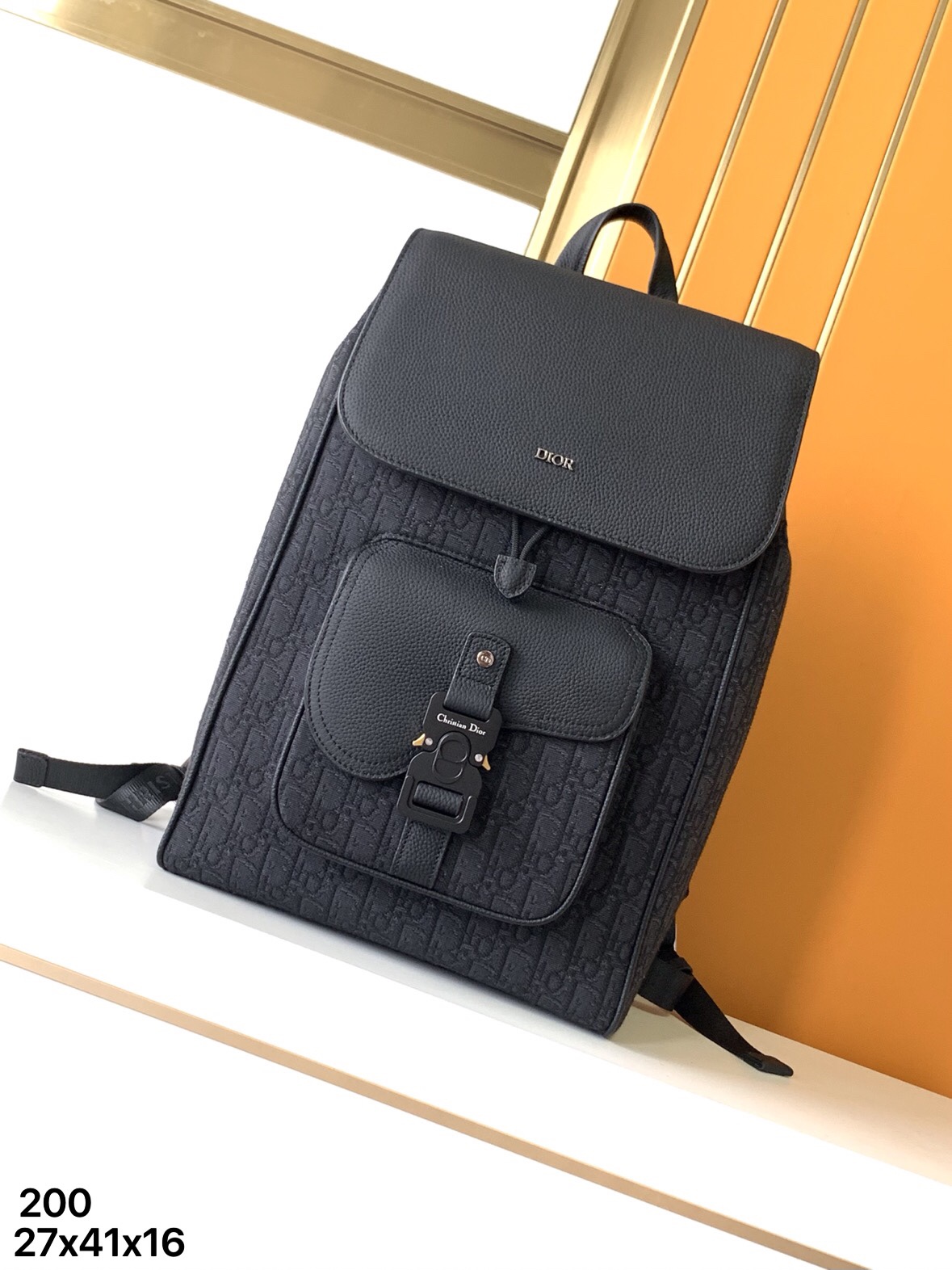 Givenchy 型号：200#黑D提花 货 休闲 双肩背包 高端 有品味 专用高端防水布配头层牛皮