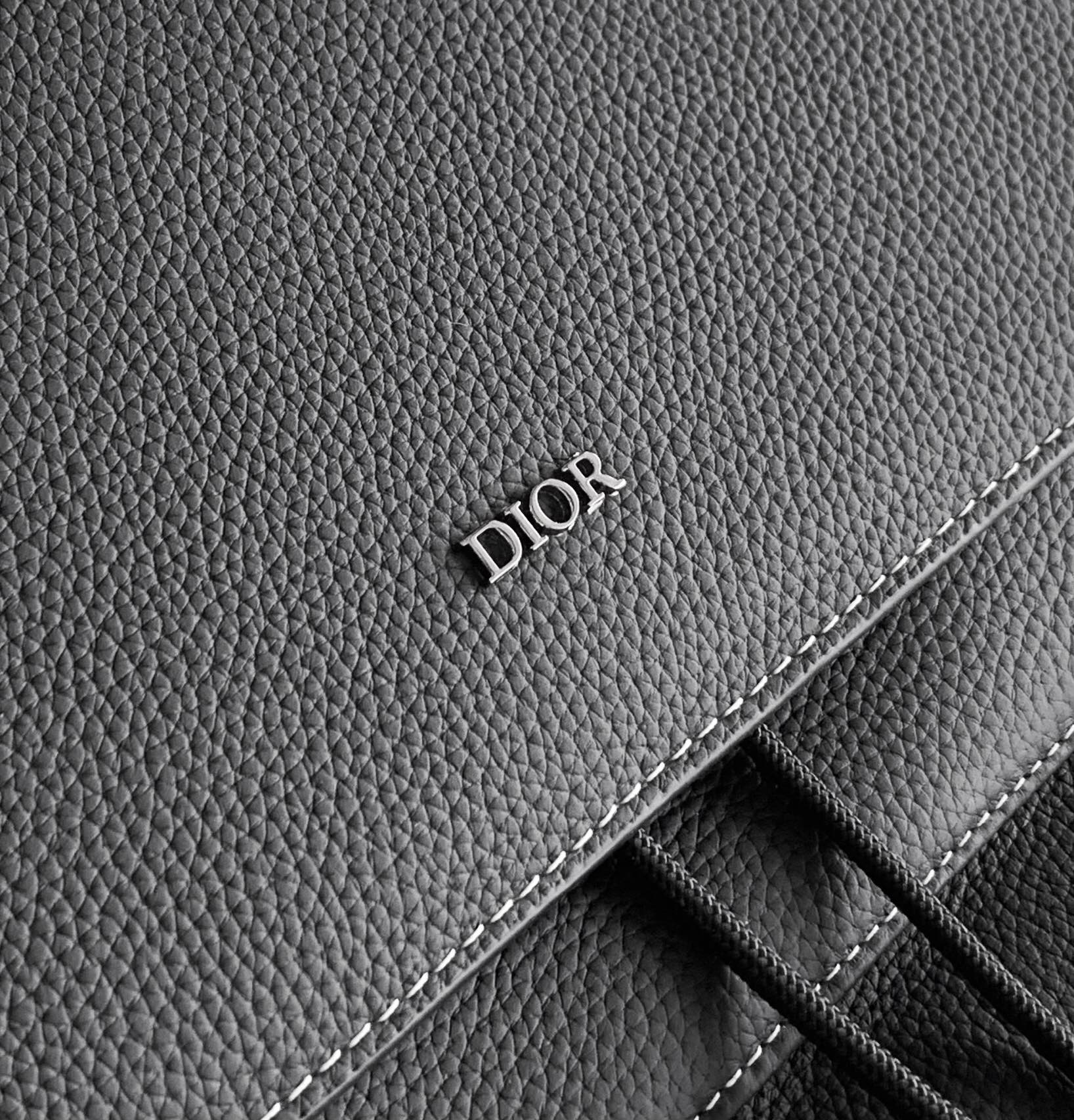 Givenchy 型号：200#全头层牛皮 货 休闲 双肩背包 高端 有品味 专用高端防水布配头层牛皮