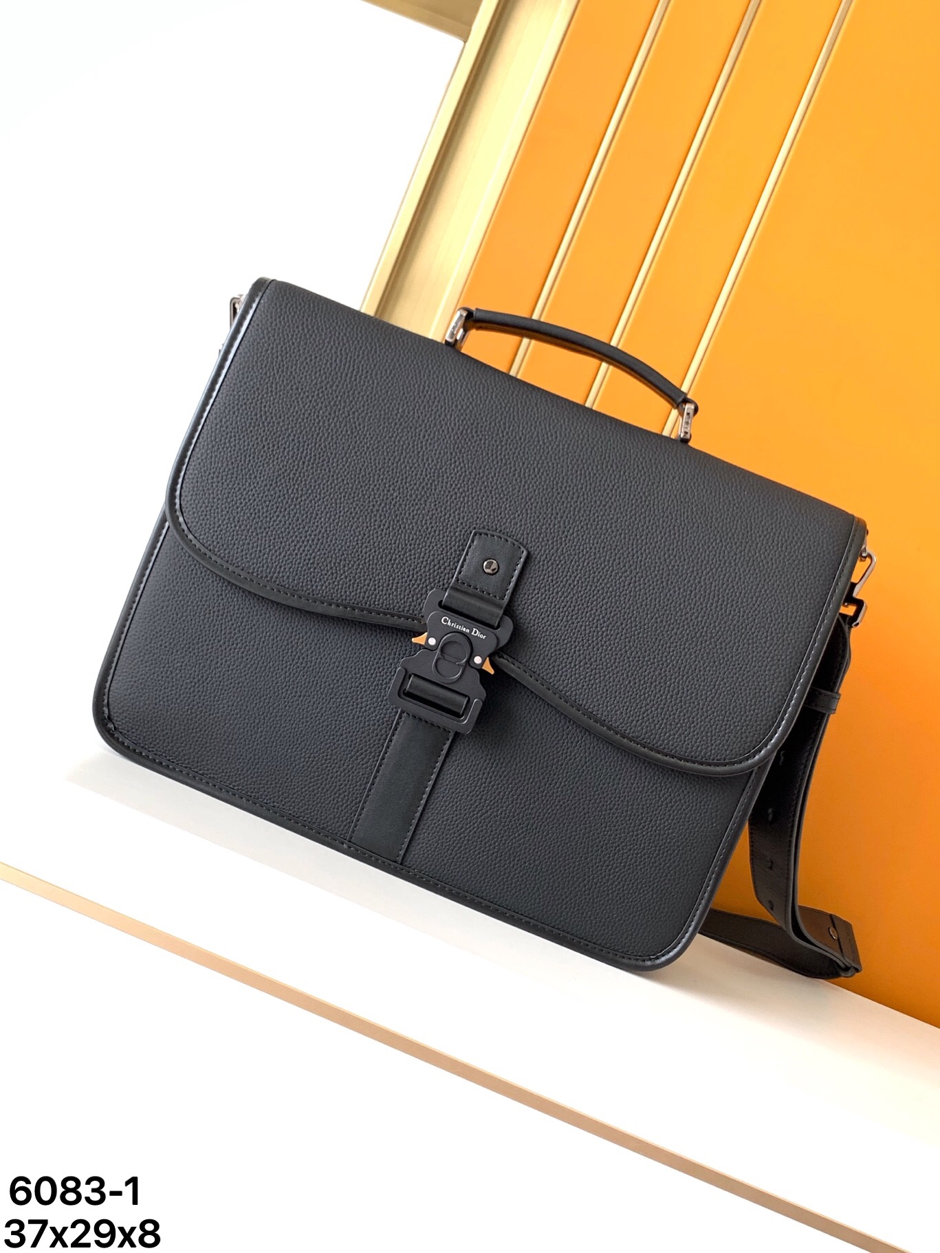 Montblanc 斜挎包型号： 6083-1#全皮 货 休闲 斜挎包流行款 高端 有品味