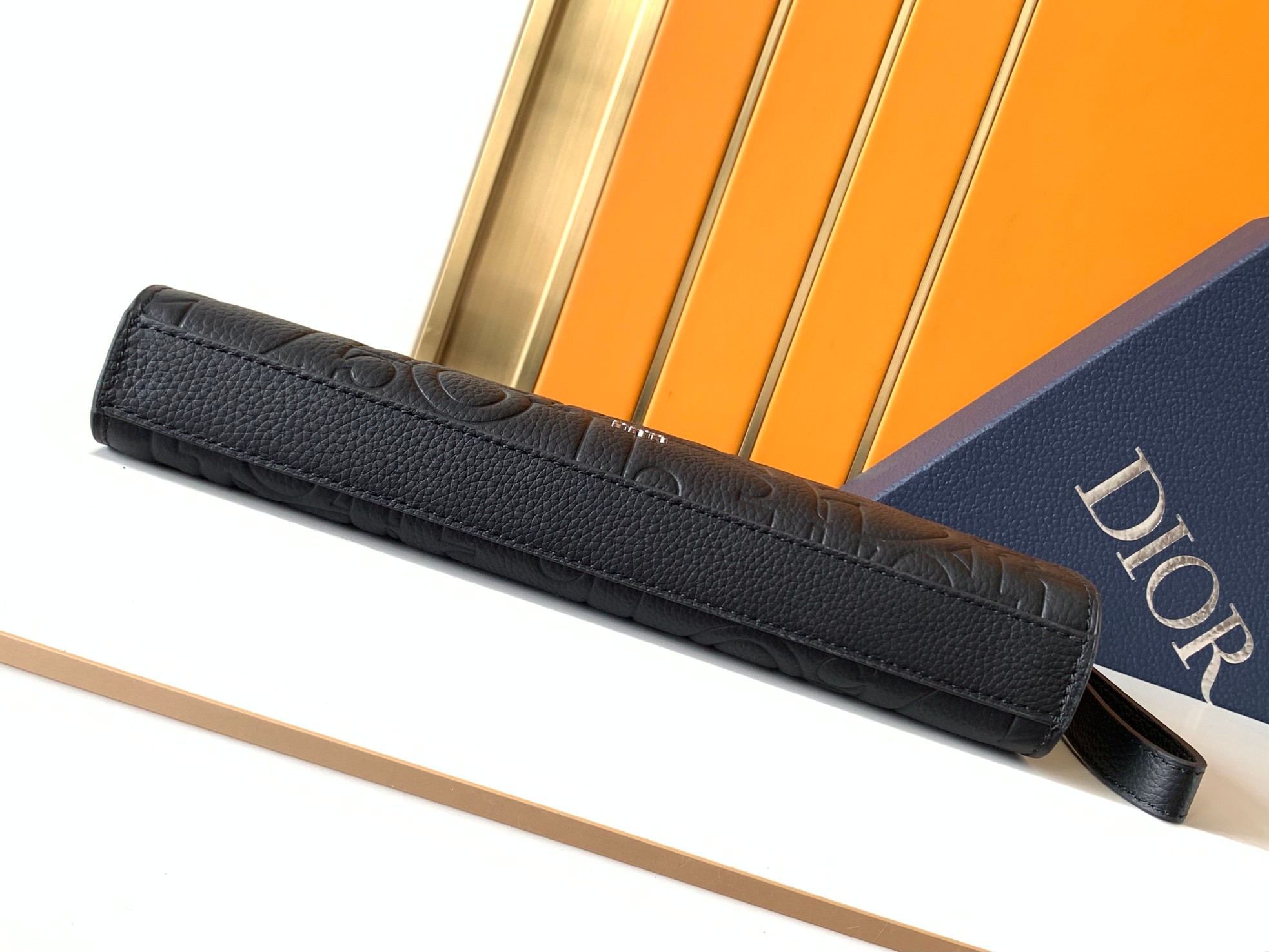Dior 手包型号： 483#全皮黑 货 休闲 手拿包流行款 高端 有品味 专用高端头层牛皮