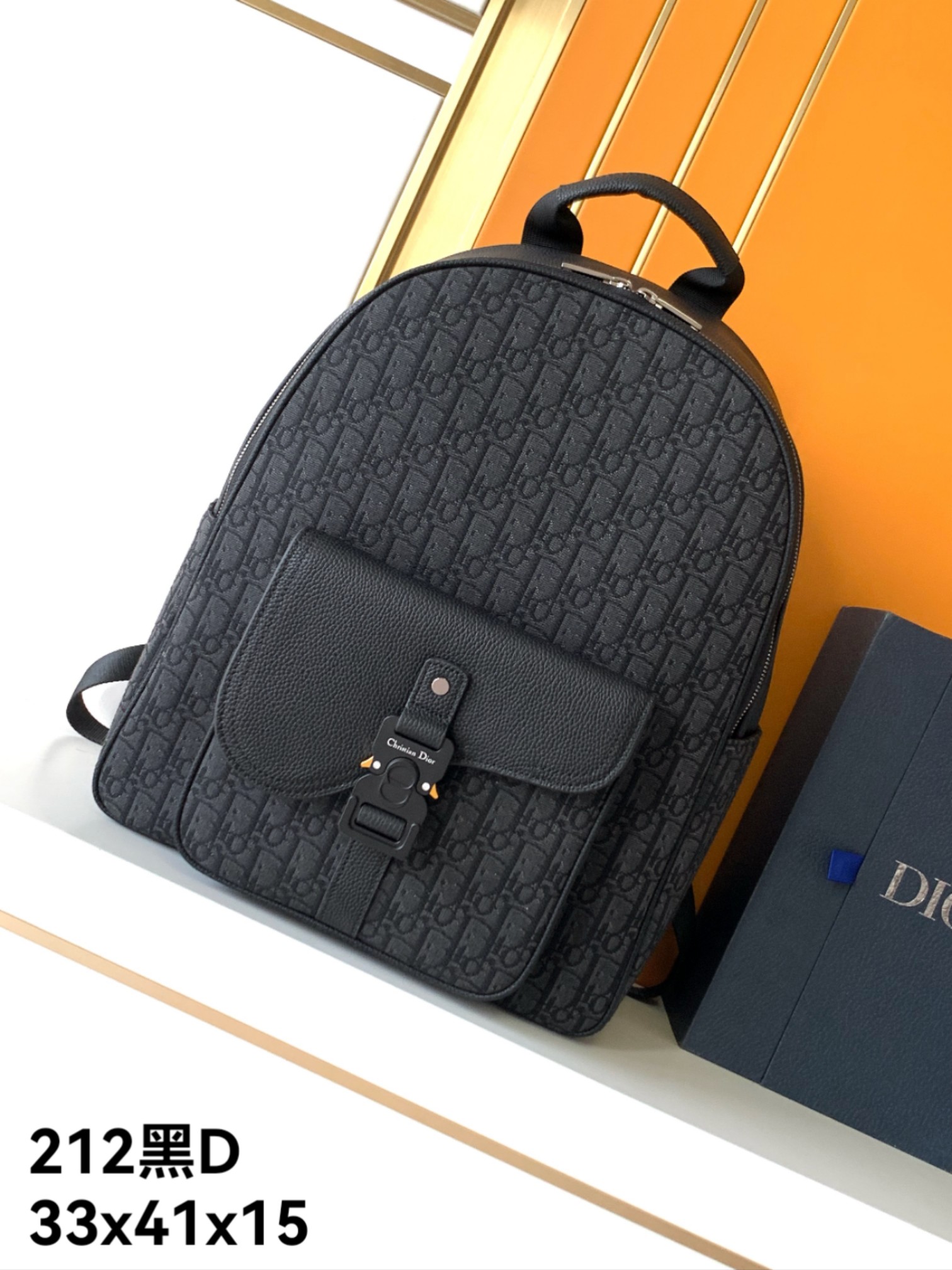 Dior 双肩背包型号：212#黑D 货 休闲 双肩背包 高端 有品味 专用高端防水布配头层牛皮