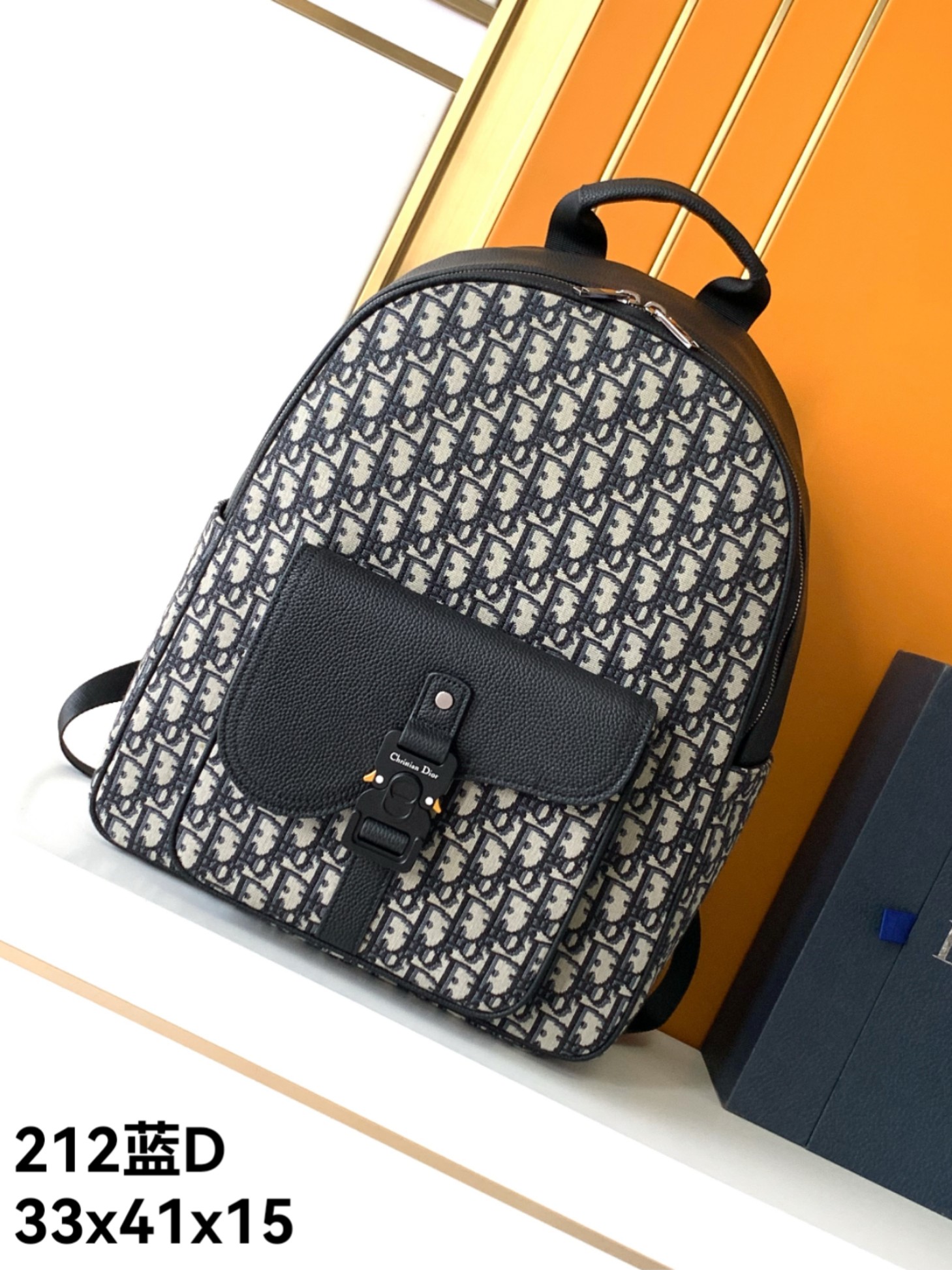 Givenchy 双肩背包型号：212#蓝D 货 休闲 双肩背包 高端 有品味 专用高端防水布配头层牛皮