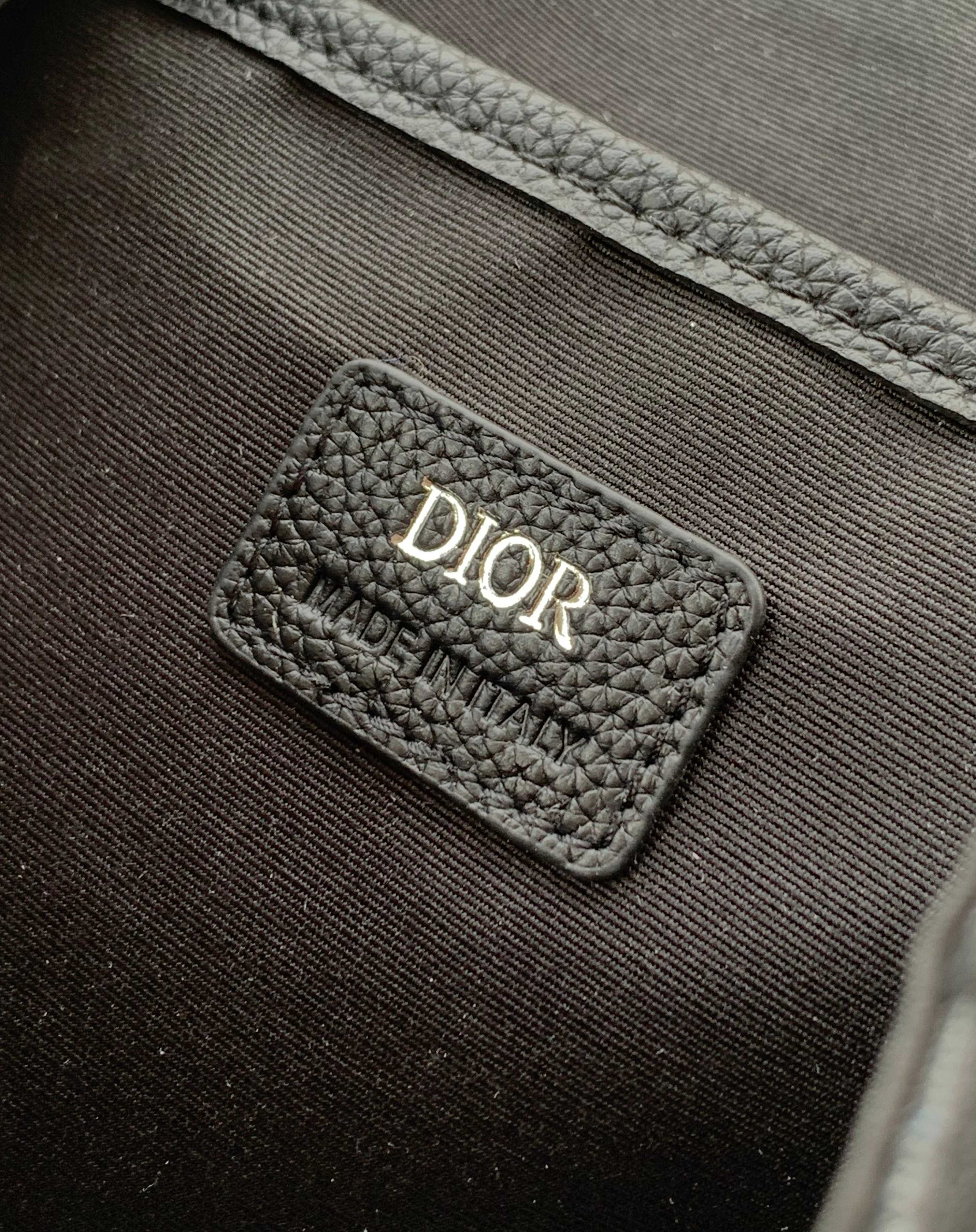 Dsquared2 双肩背包 D205黑D Dior-迪奥