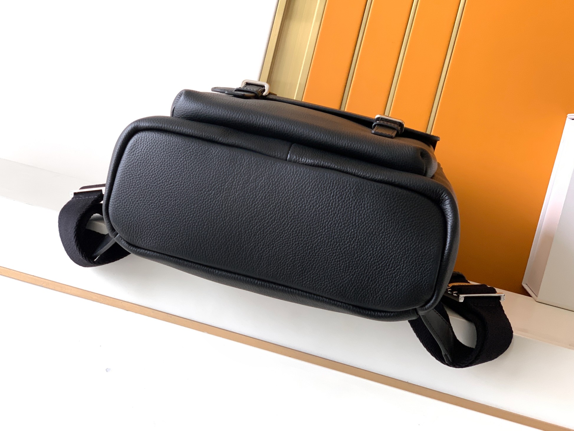 Loewe Goya Black leather 30x39x12cm everyday