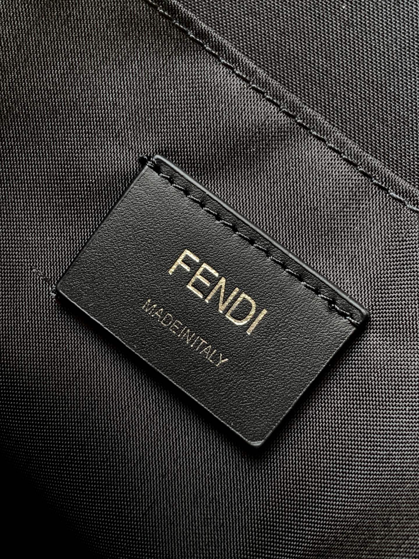 Fendi 手包型号： 1176#黑色 货 休闲 手拿包流行款 高端 有品味 专用高端头层牛皮