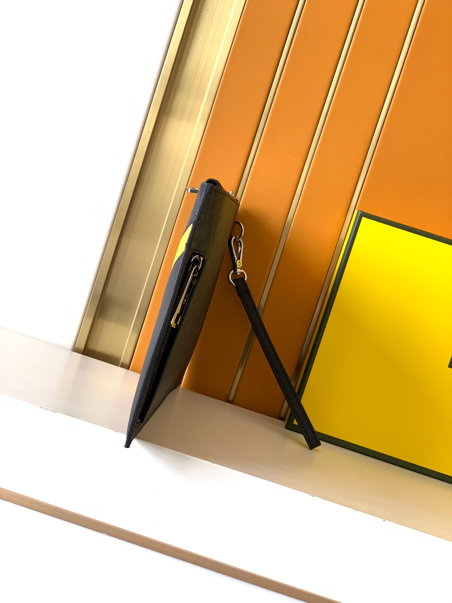 Fendi 手包型号： 1177#黑色 货 休闲 手拿包流行款 高端 有品味 专用高端头层牛皮