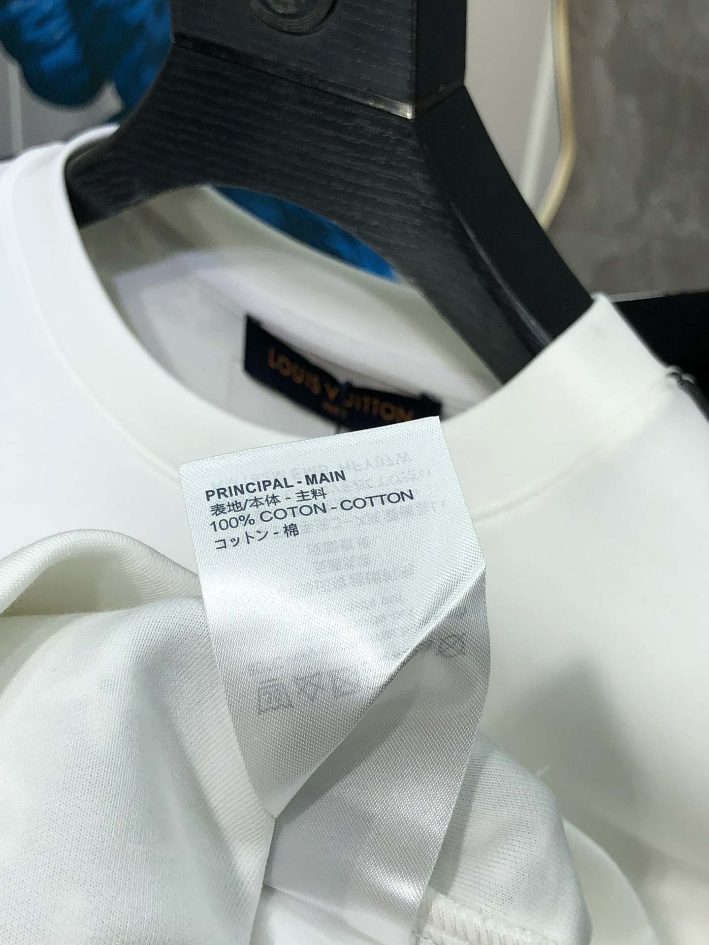  。Lv。秋冬高端定制。 最新卫衣，高端精致且不浮夸，b时尚休闲圆领款，定制太空卫衣纯棉！科技面料，定制