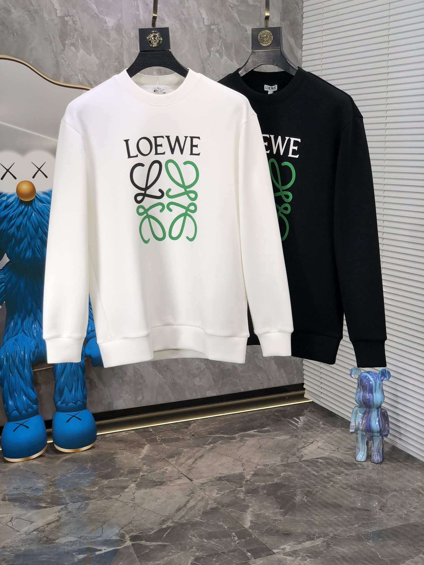  。罗意威。秋冬高端定制。 最新卫衣，高端精致且不浮夸，b时尚休闲圆领款，定制太空卫衣纯棉！科技面料，定