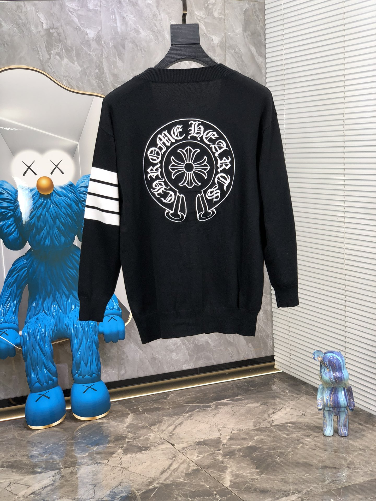       。 。克罗心。24秋冬新款针织羊毛衫，专柜同步发售！定制专属羊毛🐑面料，从容百搭，档次极高，